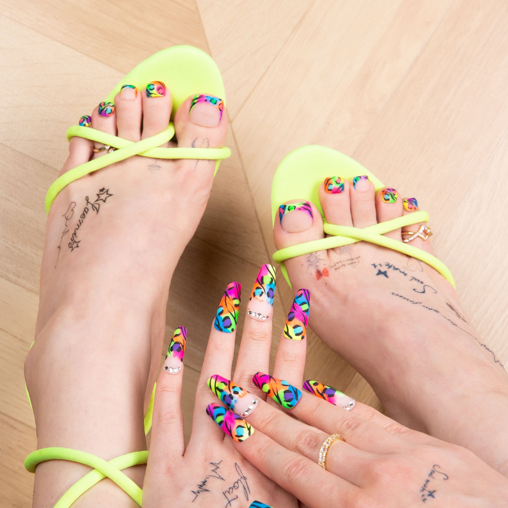Illusion Combo Set Handmade Nails H123+T123