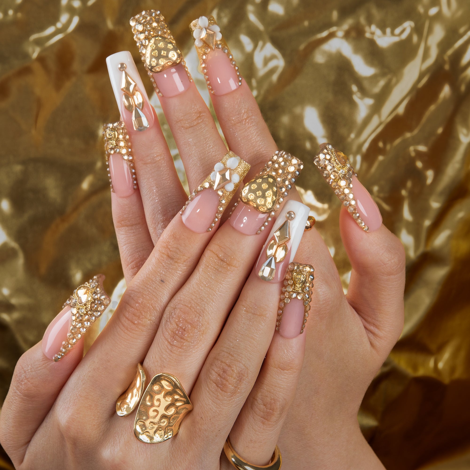 Love in Gold Handmade Nails H926