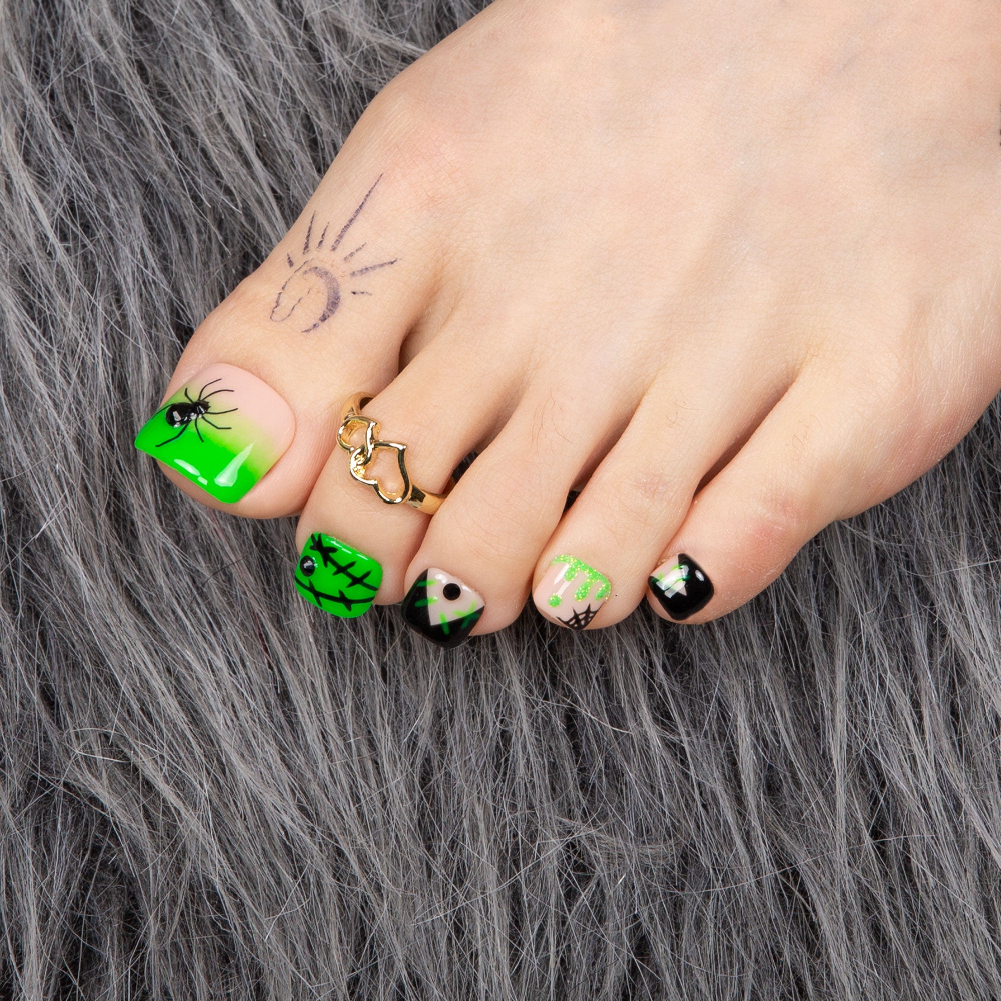 Luminous Lurker T339 Toe Nails- 20Pcs Free Size