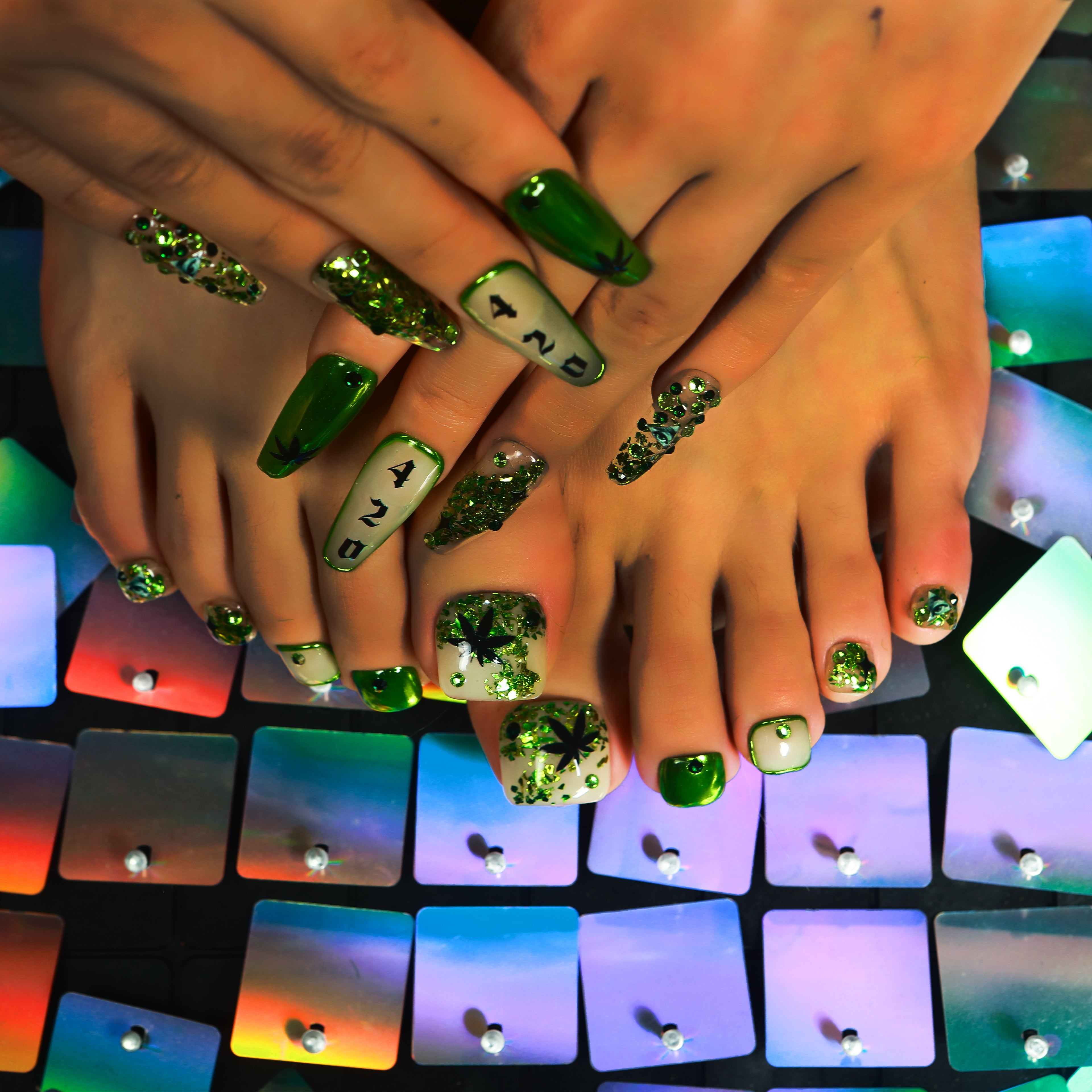 Emerald Haze Combo Set Handmade Nails H429+T429