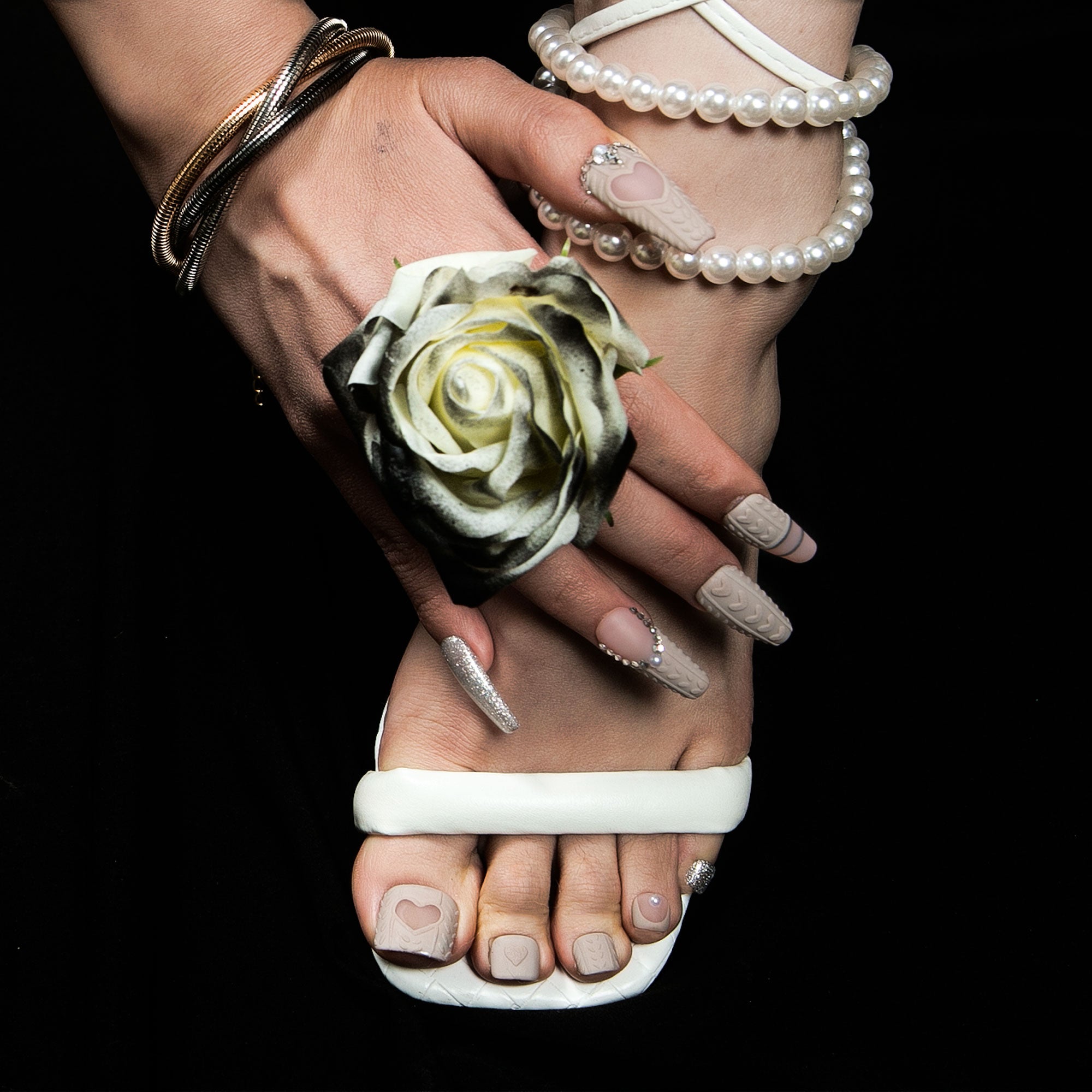 Elegant Knits Combo Set Handmade Nails H382+T382