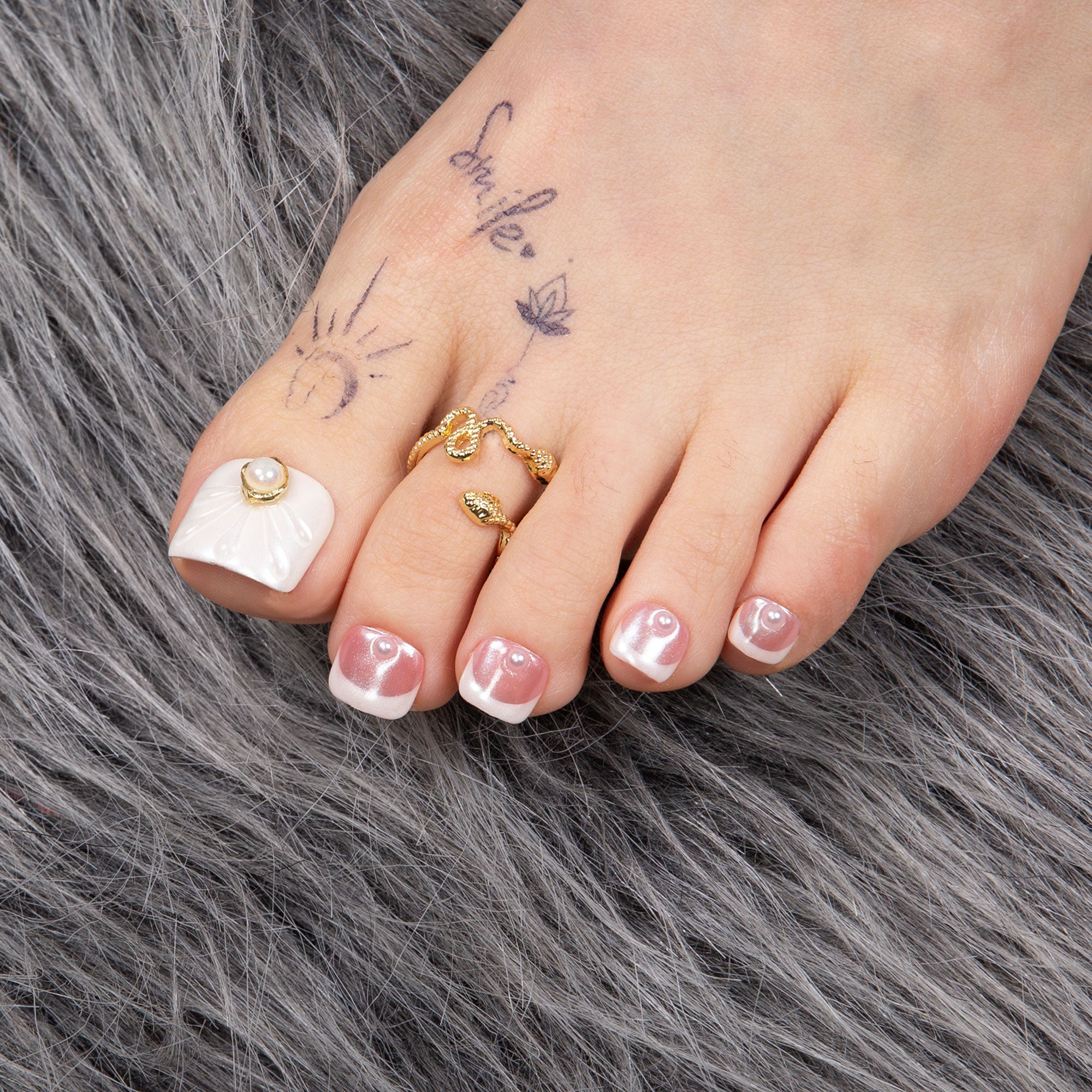The White T306 Toe Nails- 20Pcs Free Size