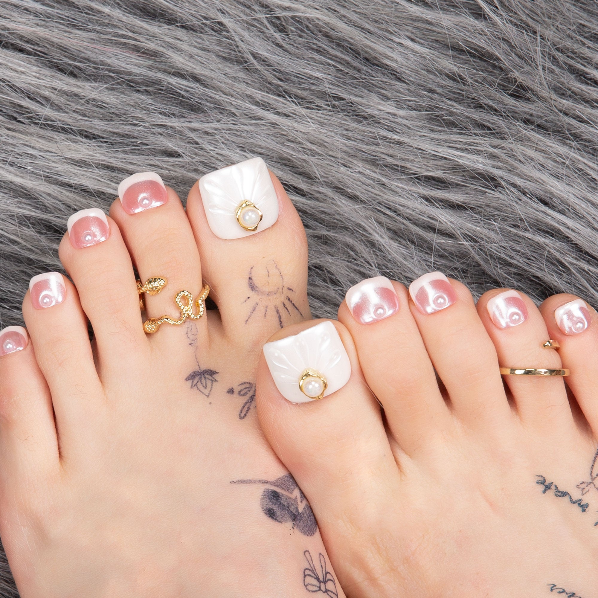 The White T306 Toe Nails- 20Pcs Free Size
