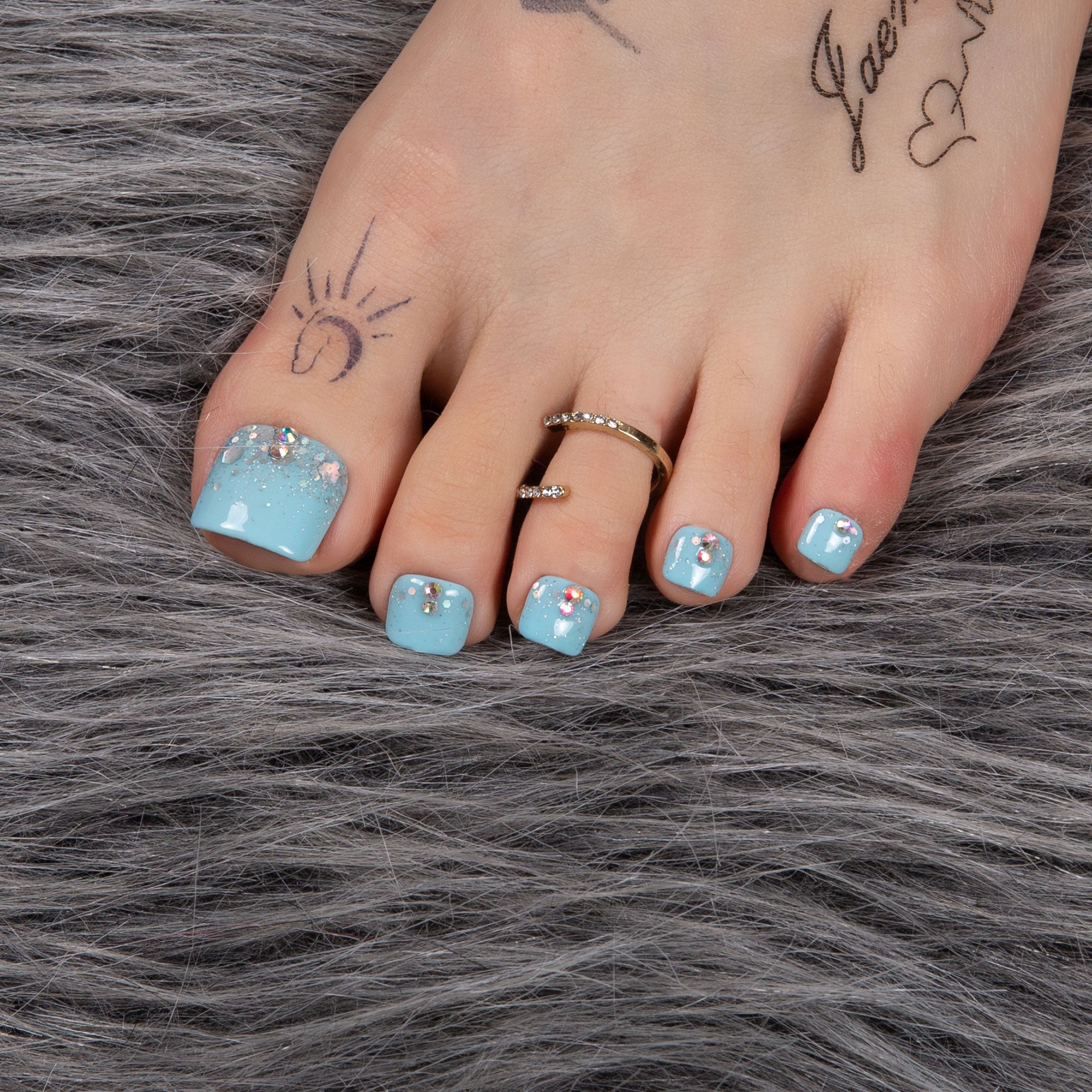 Clubbing Cinderella T25 Toe Nails- 20Pcs Free Size