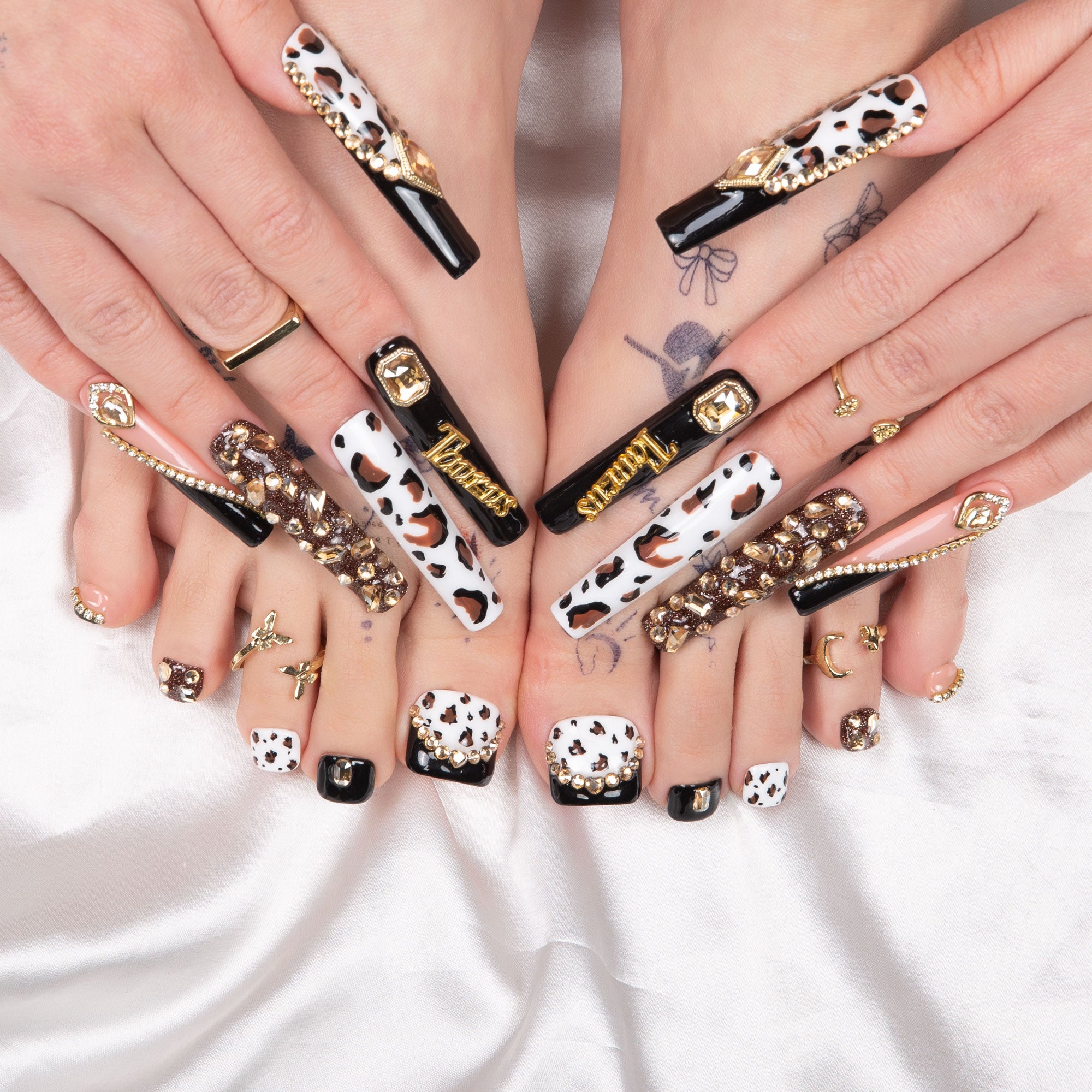 Taurus Combo Set Handmade Nails H317+T317