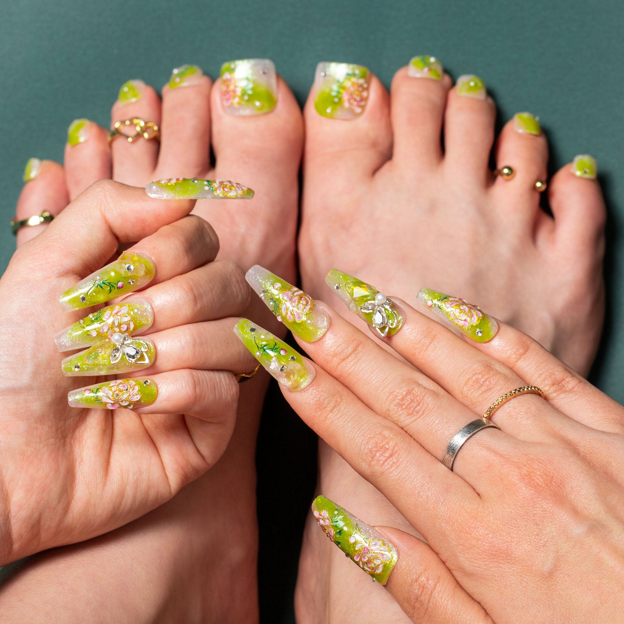 Seraphina’s Garden Combo Set Handmade Nails H460+T460