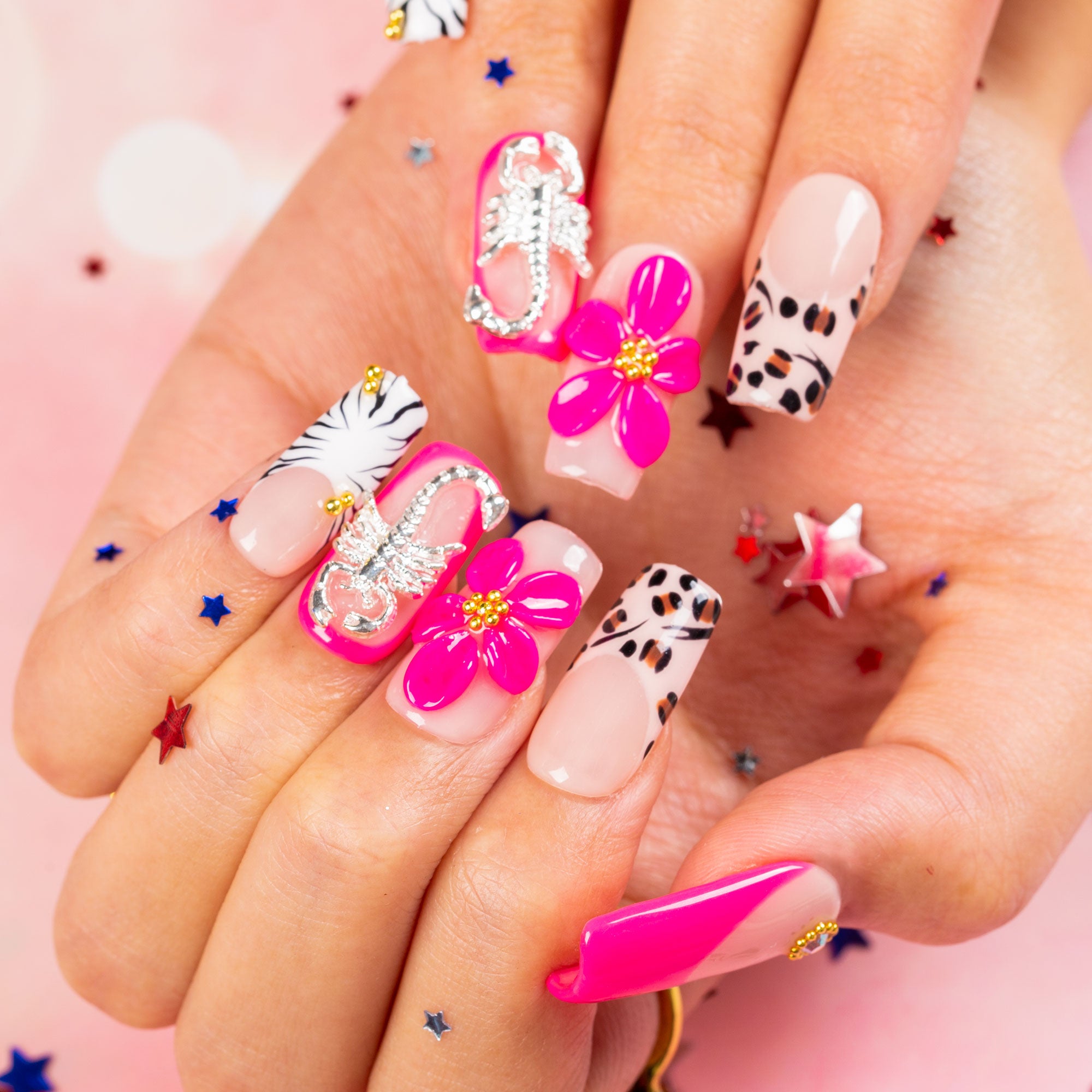 A Wild Sting Handmade Nails H510