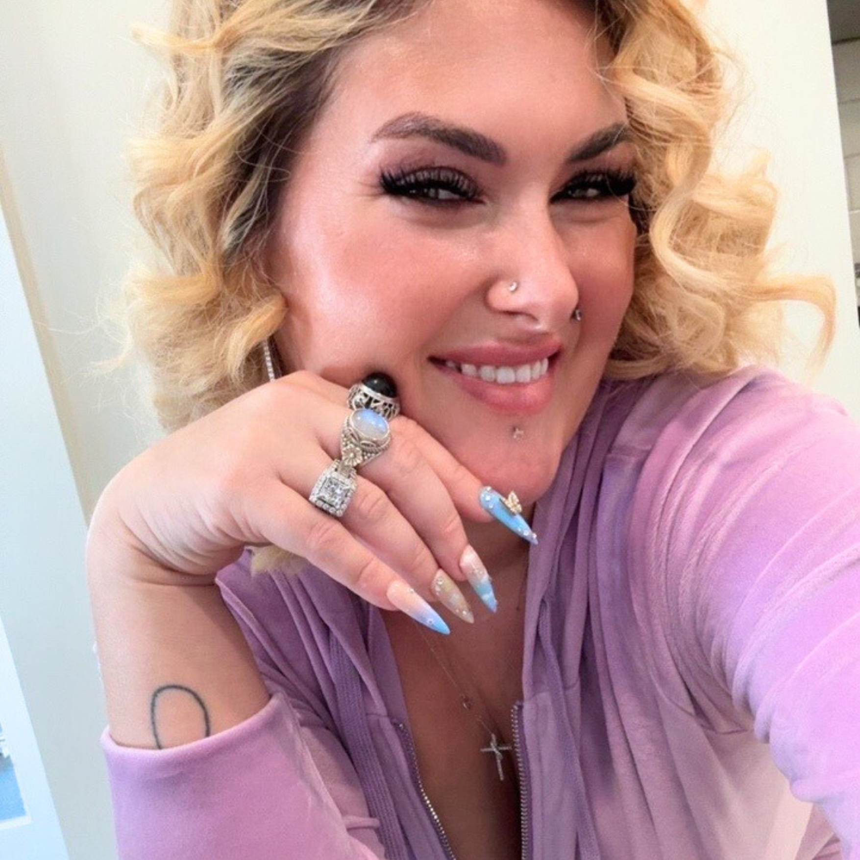 @Kymieann x Lovful Creator Collab Series Dreamland Handmade Nails H350