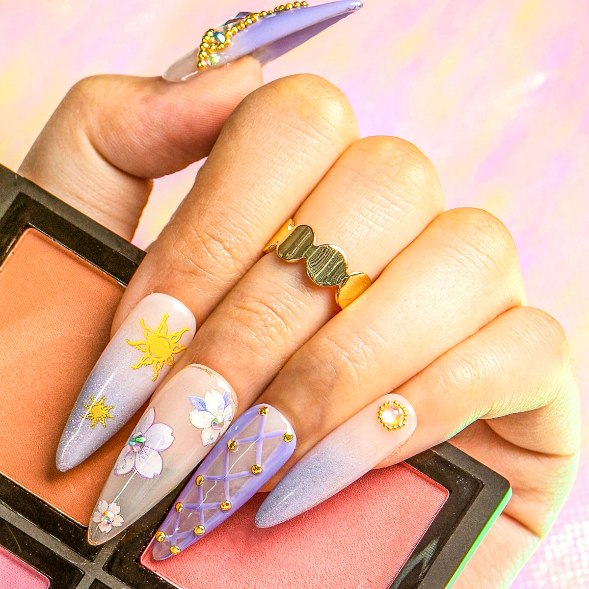 Happily Ever After Handmade Nails H454
