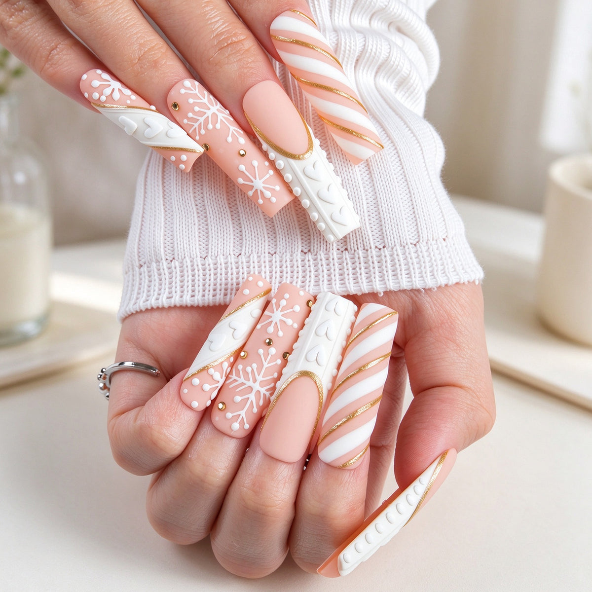 Sweet Snowflake Handmade Nails H1028