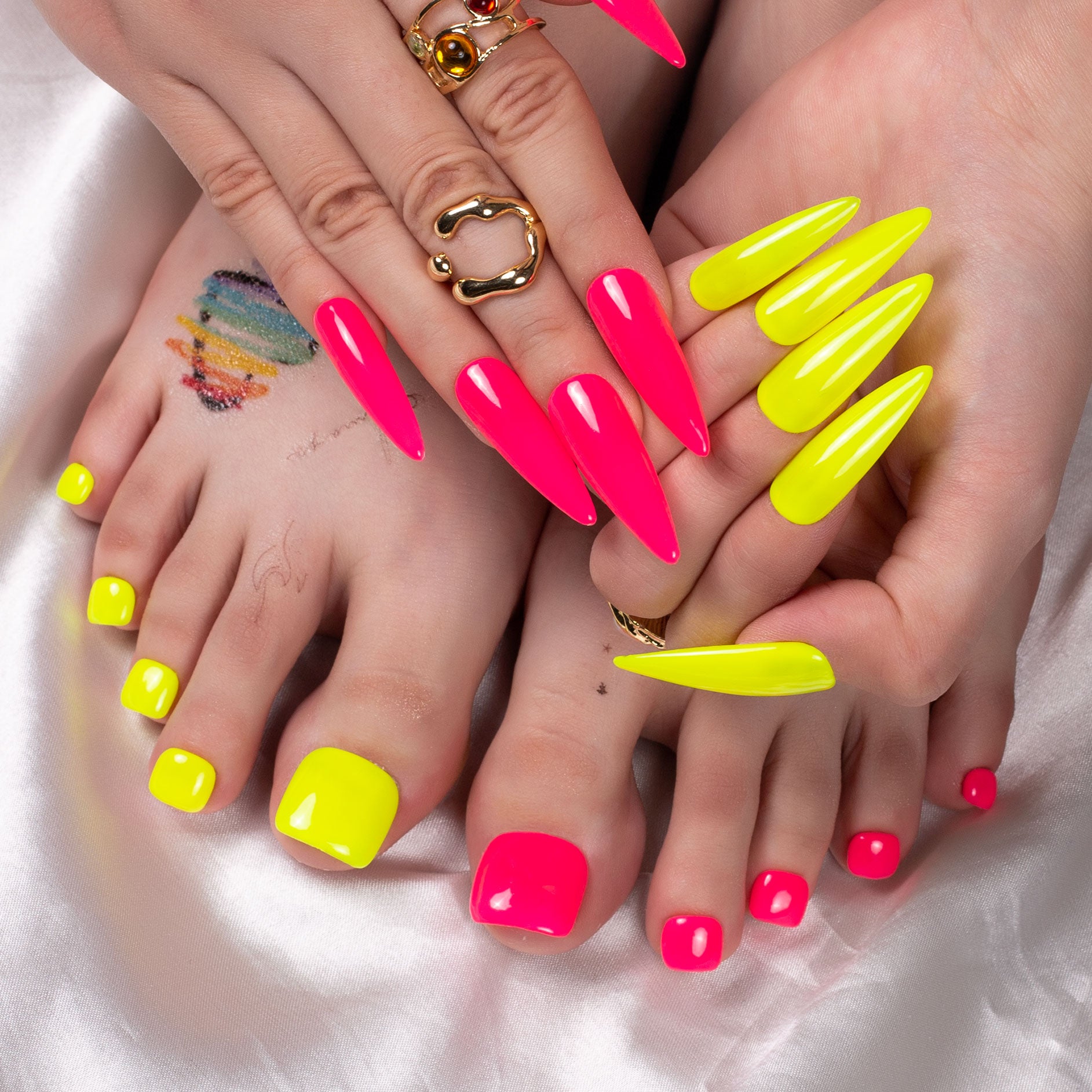 Hot Barbie Lemon Combo Set Handmade Press on Nails H426+T426