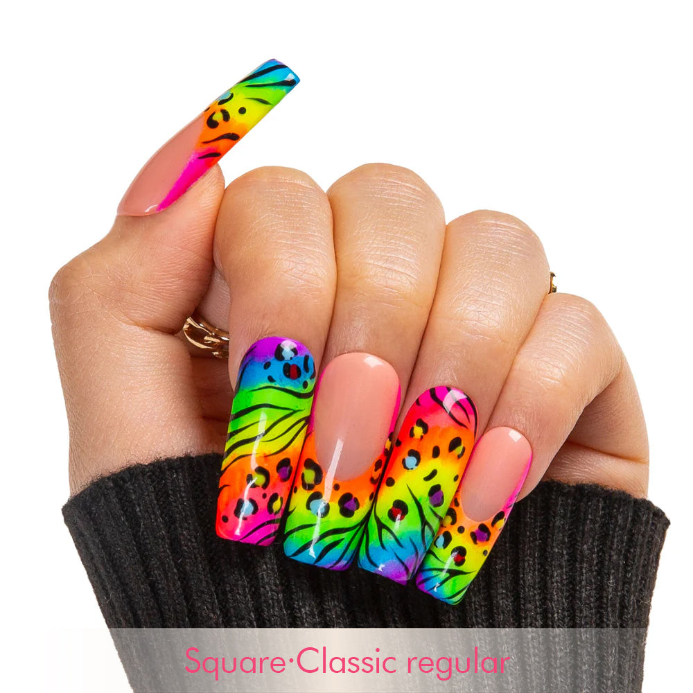 Retro Queen Handmade Nails H515