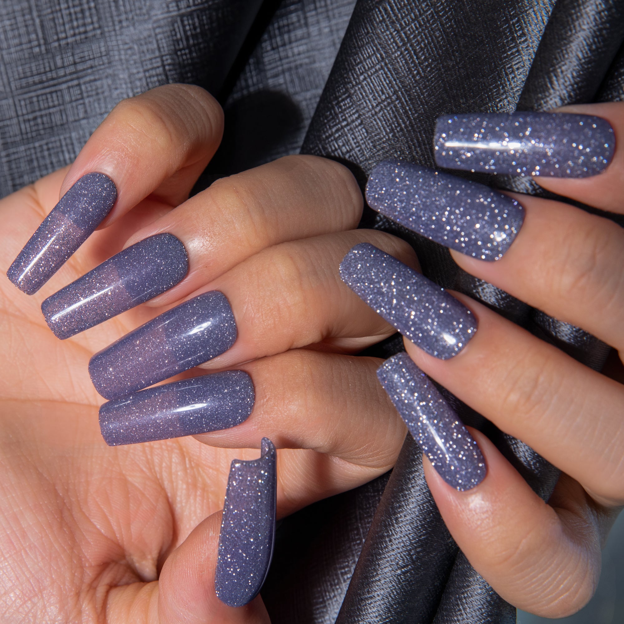 Ice Queen Handmade Nails H528
