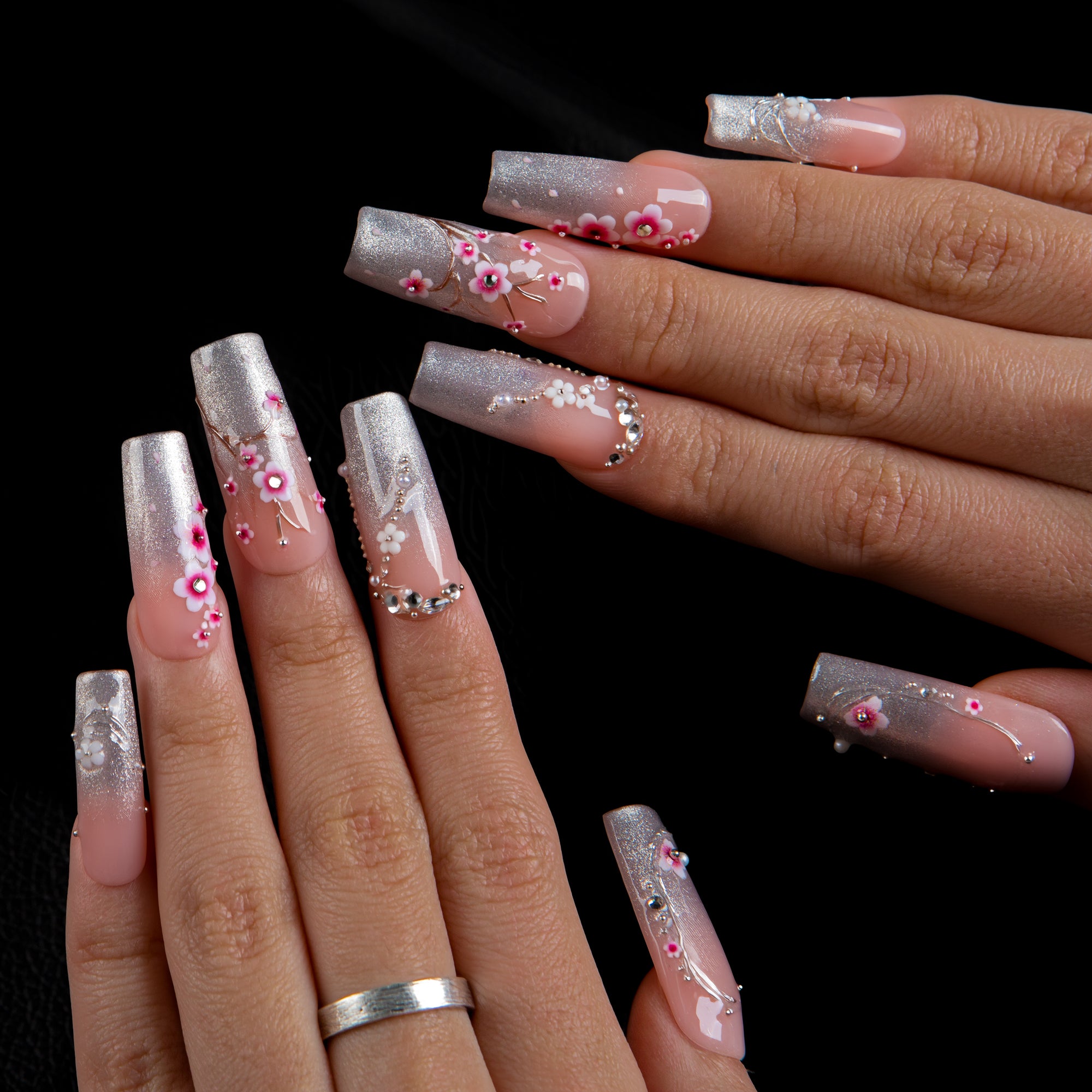 Sweet Sakura Handmade Nails H559
