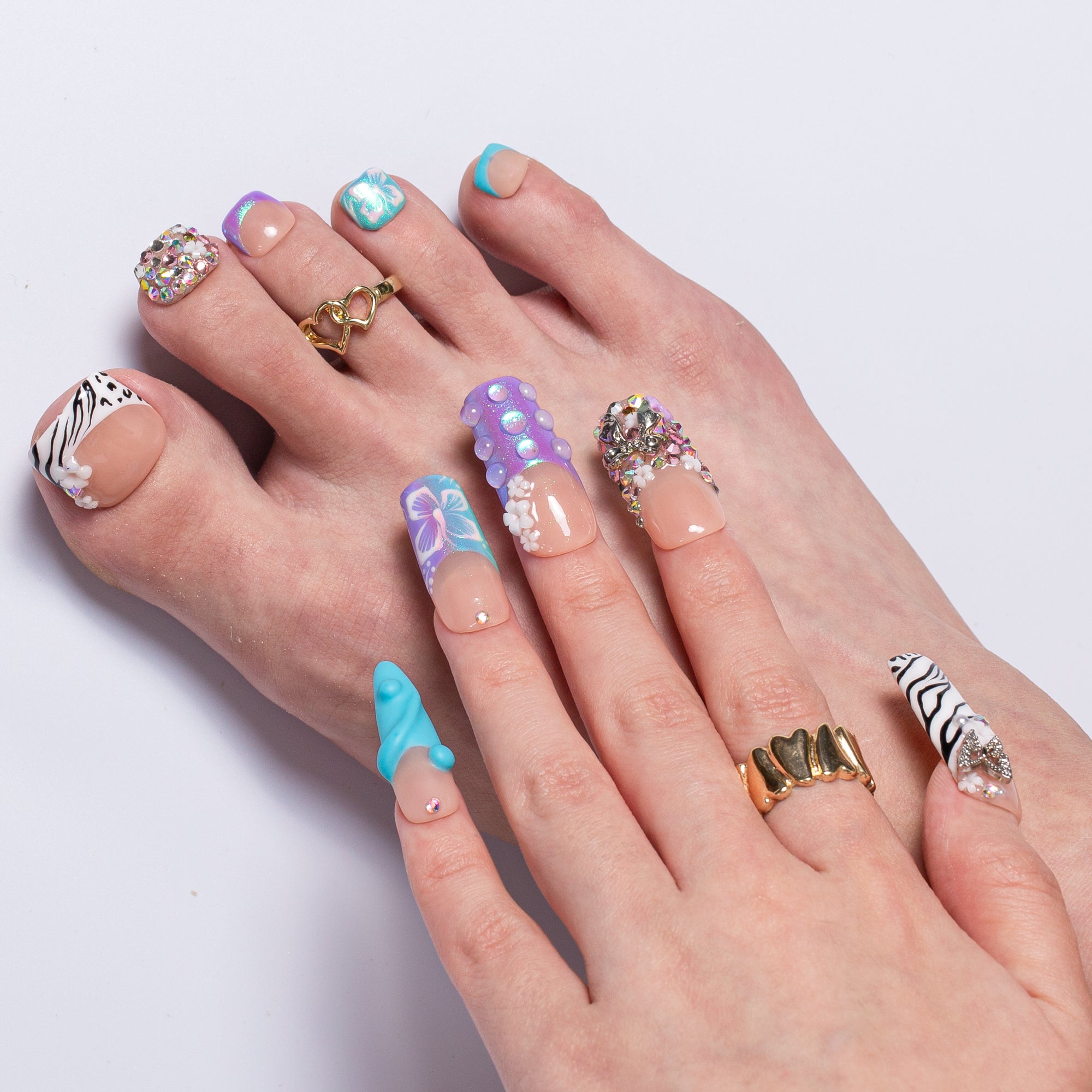 Chill Girl Instinct Combo Set Handmade Nails H613+T613