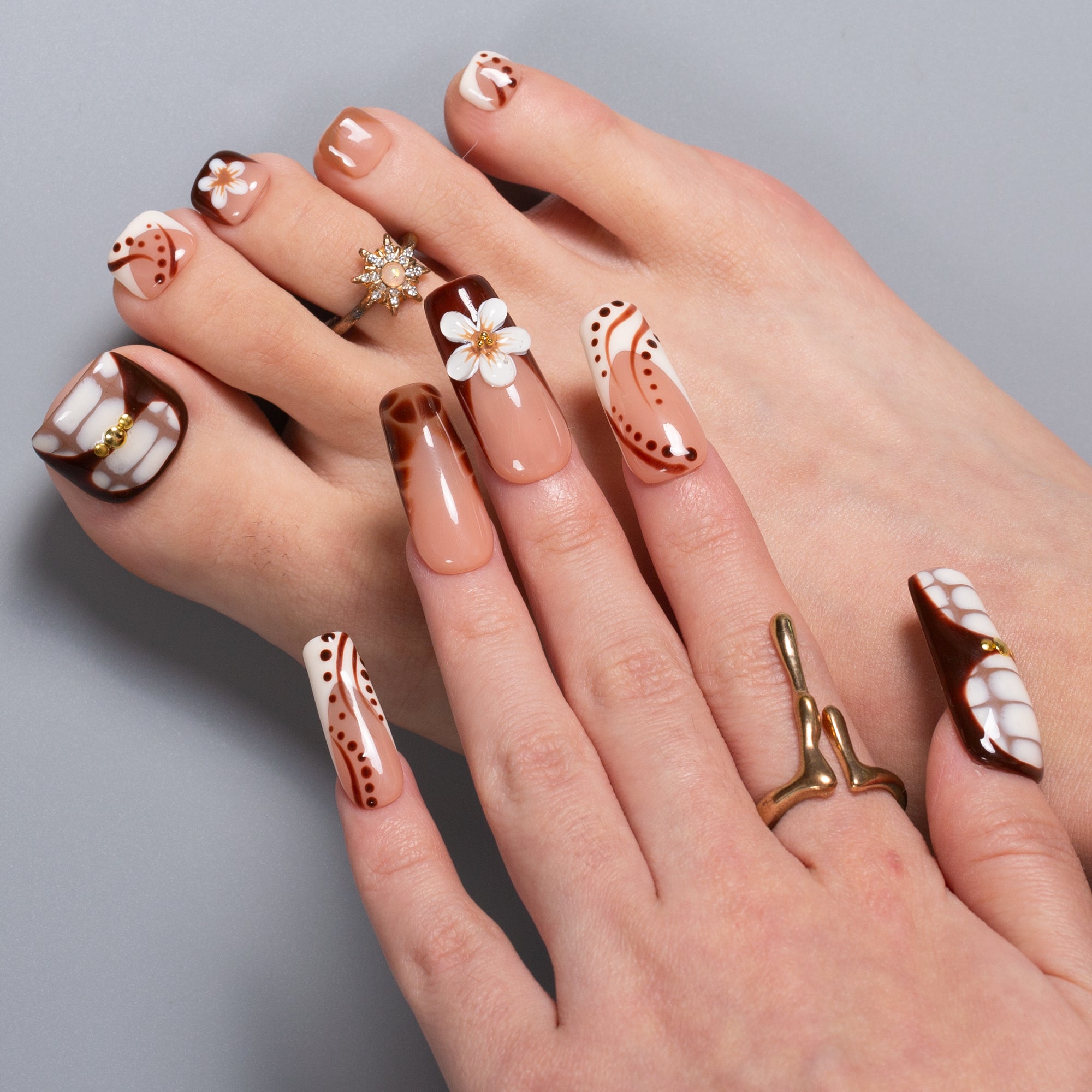 Latte Art Combo Set Handmade Nails H667+T667