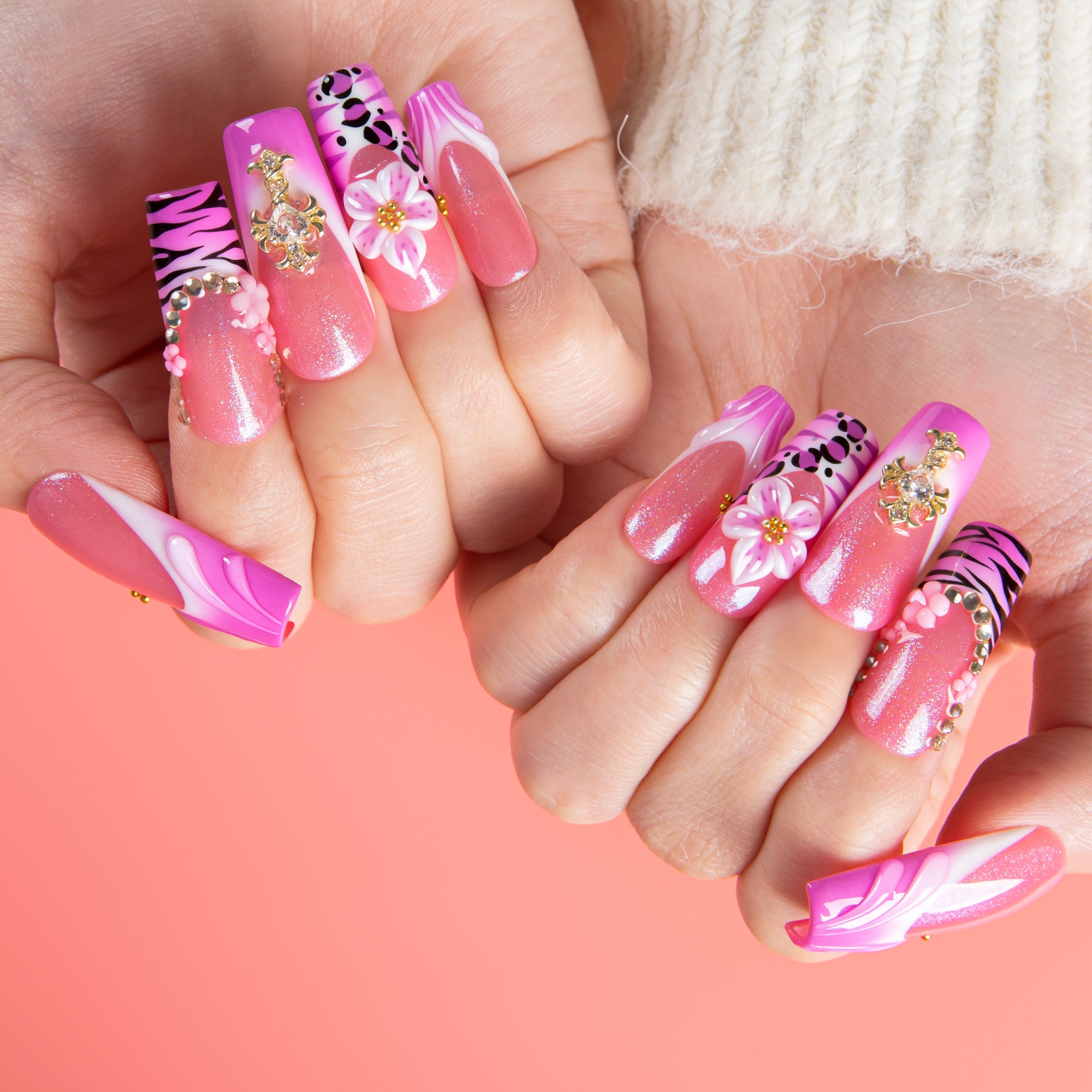 Hot Bloom Handmade Nails H670