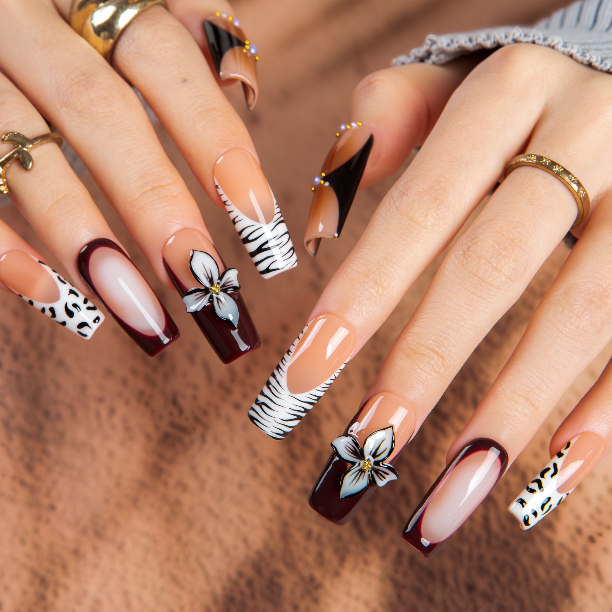 Rouge Handmade Nails H684