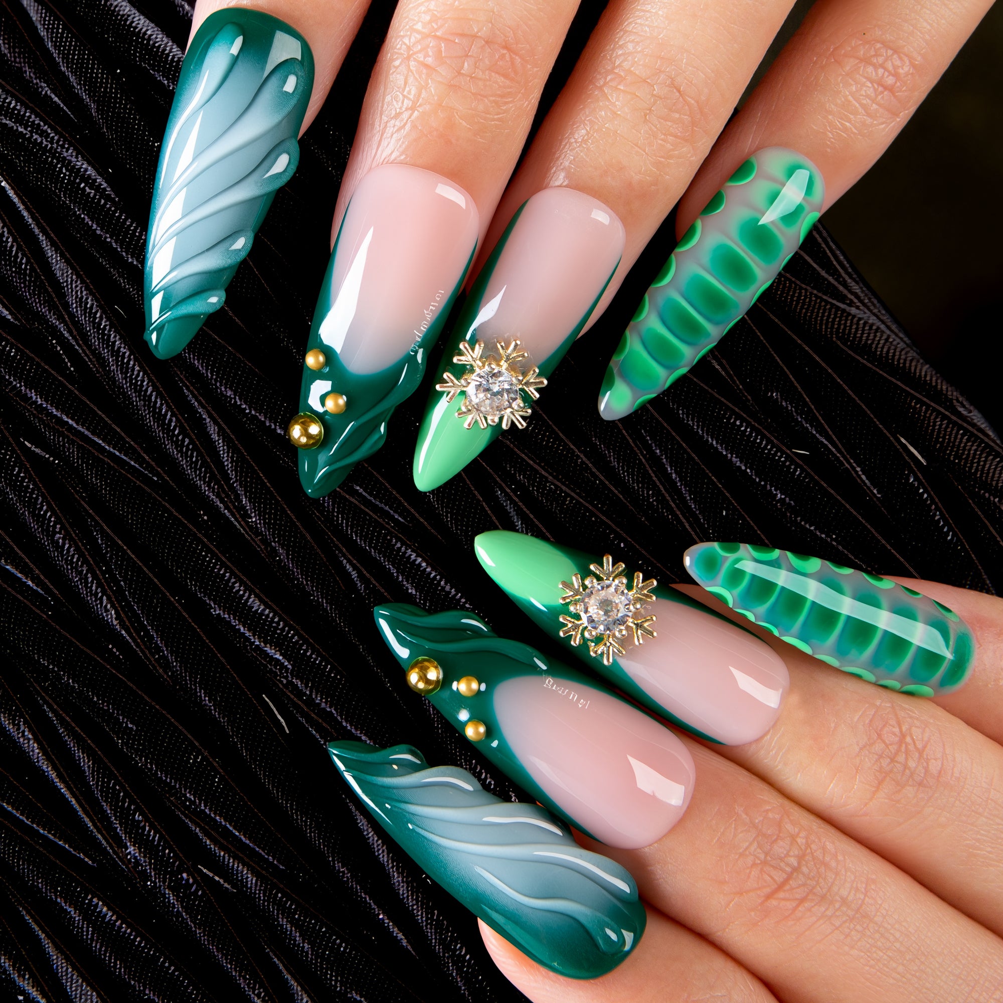 Forest Jewel Handmade Nails H698