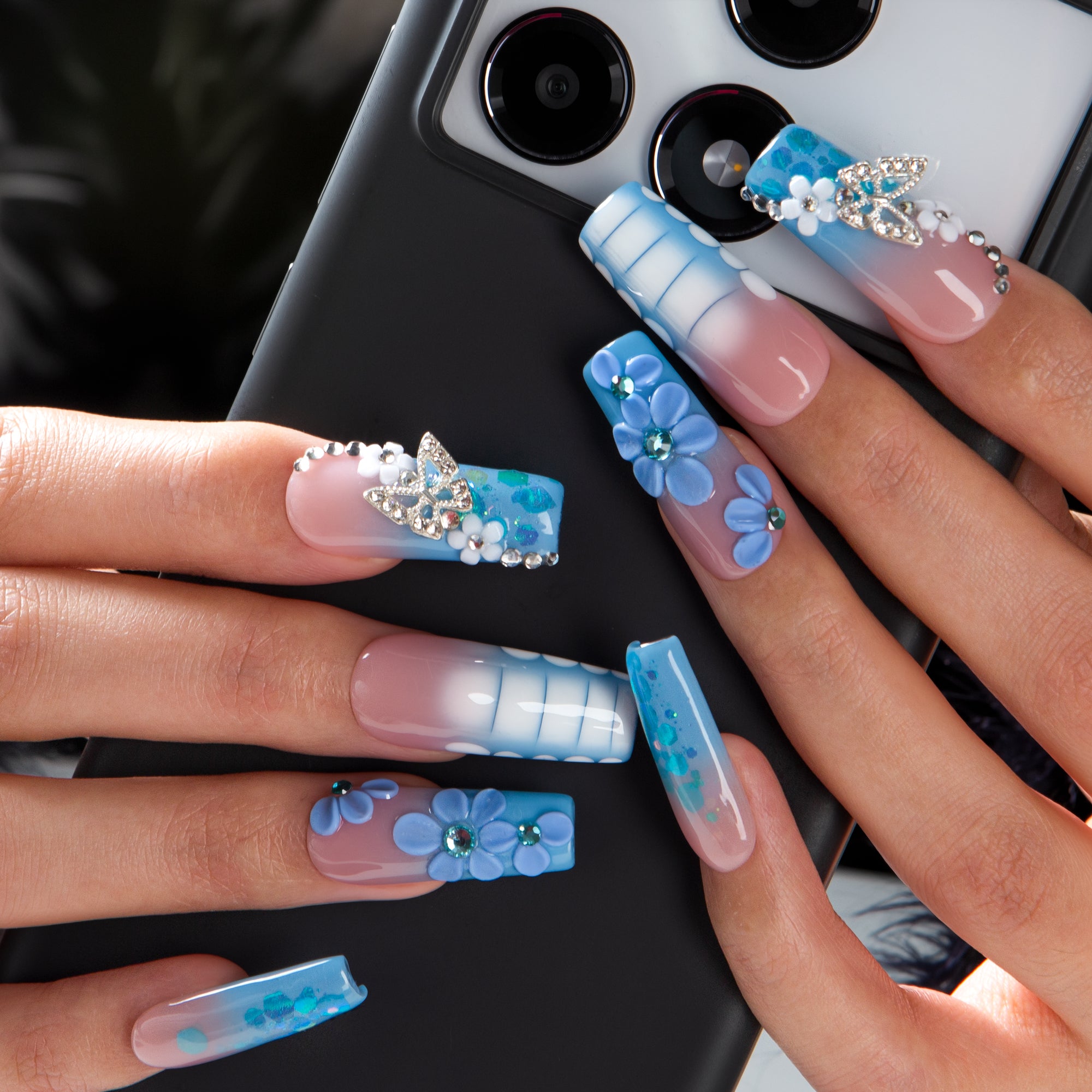 Frosty Flutter Handmade Nails H716