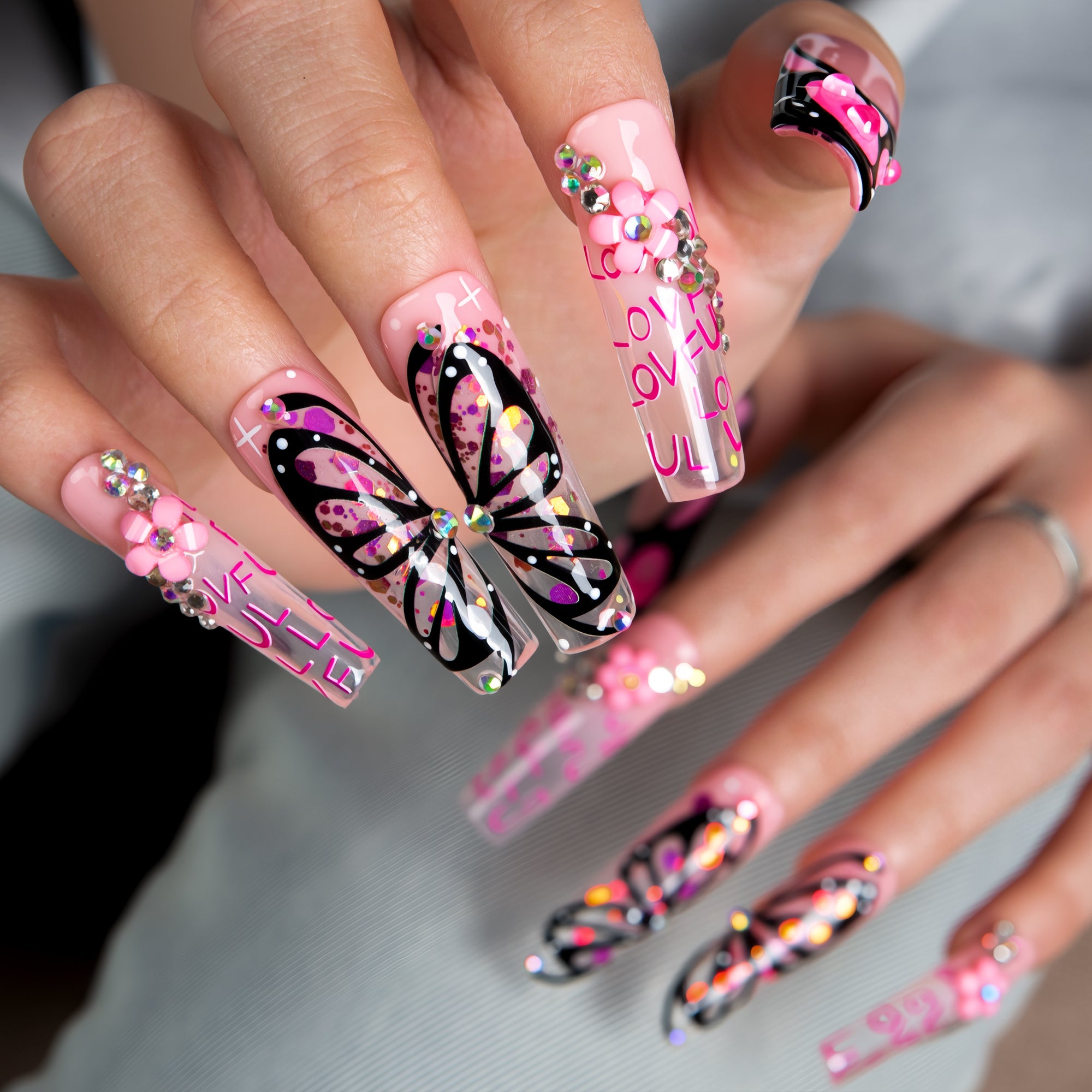 Pink Flutter Handmade Nails H723