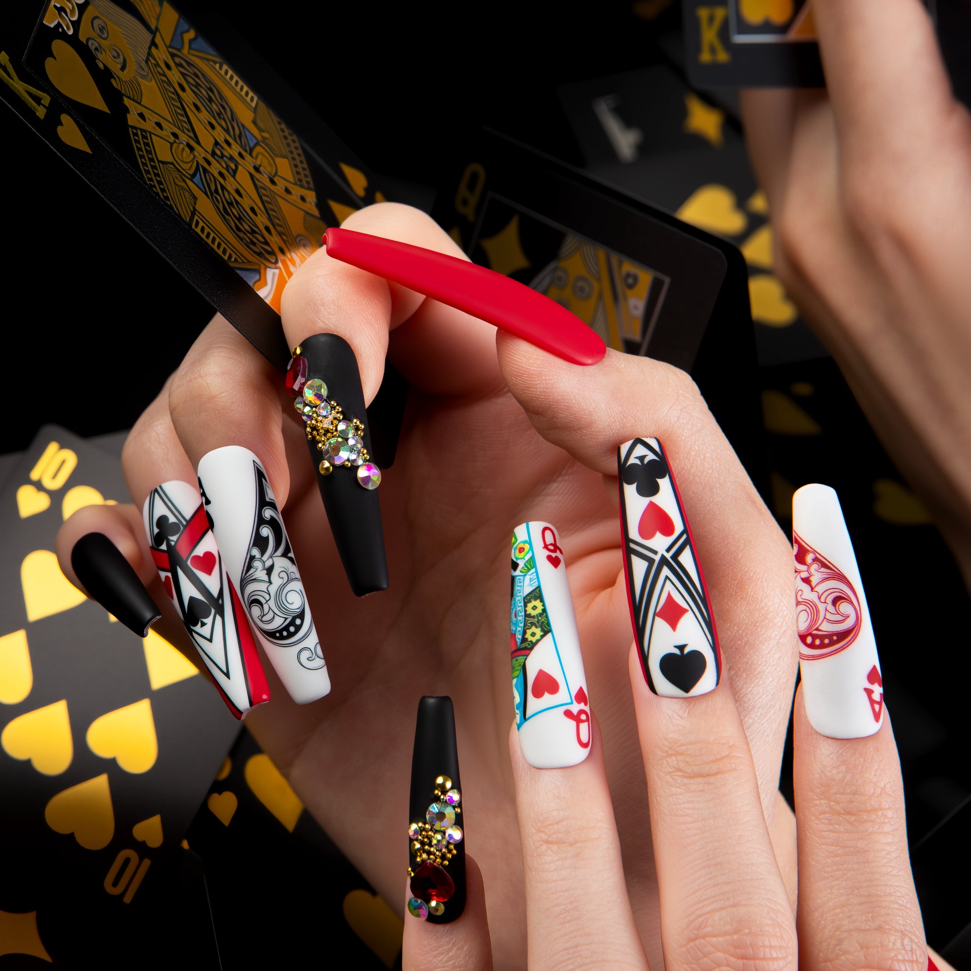 Poker Night Handmade Nails H800