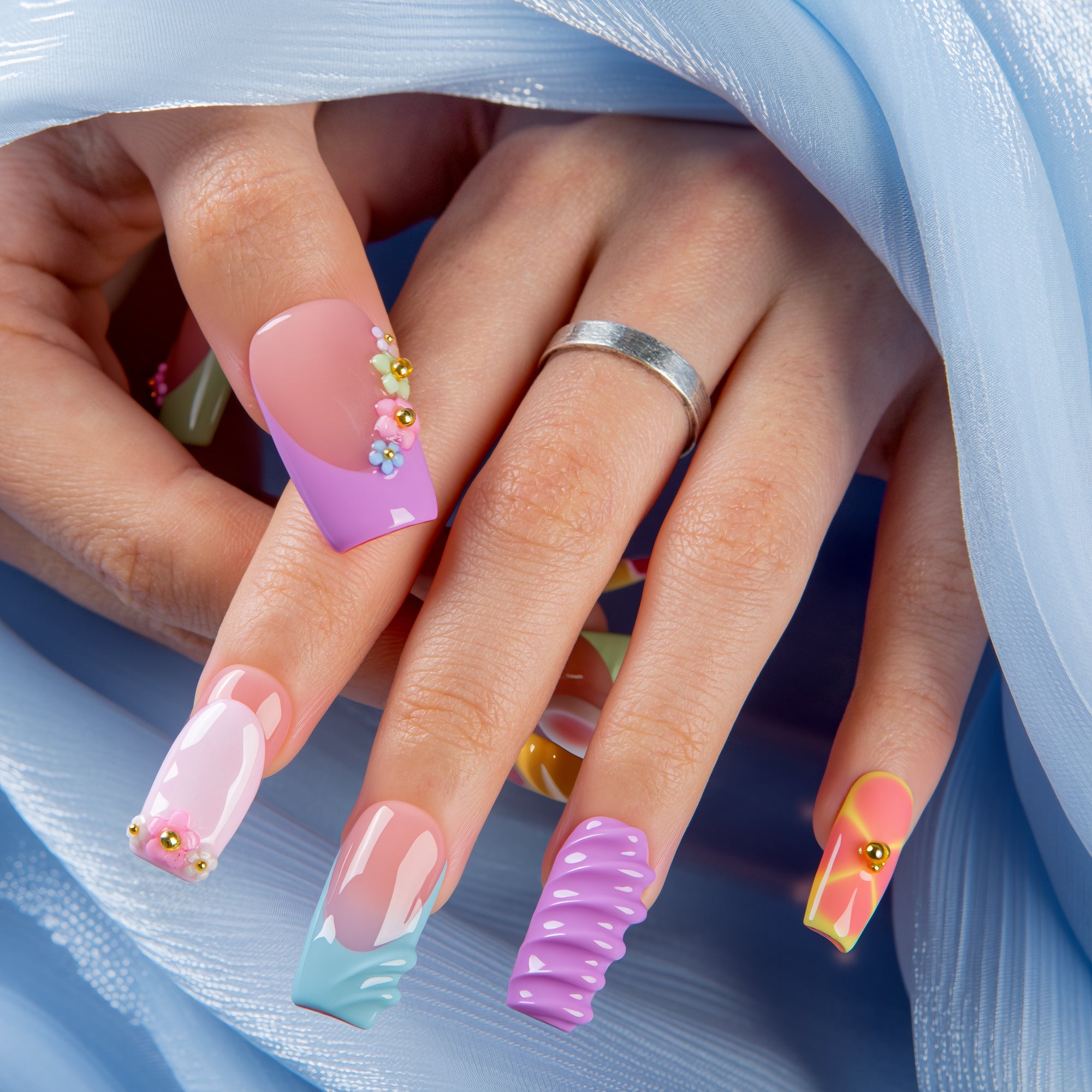 Pastel Bunnies Handmade Nails H810