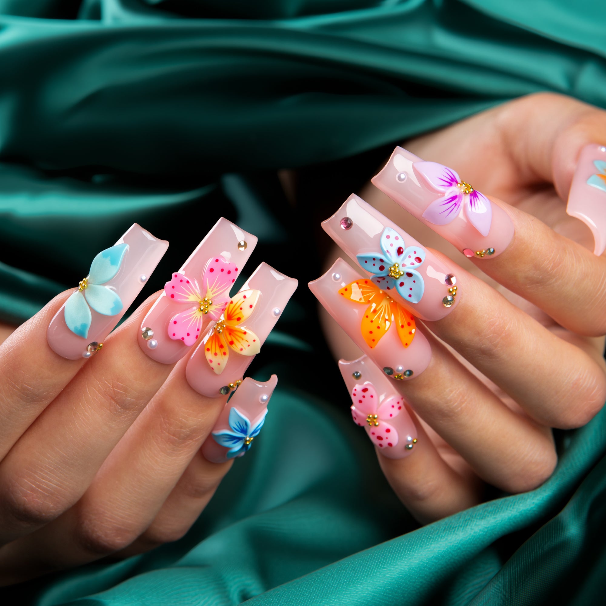 Floral Symphony Handmade Nails H813