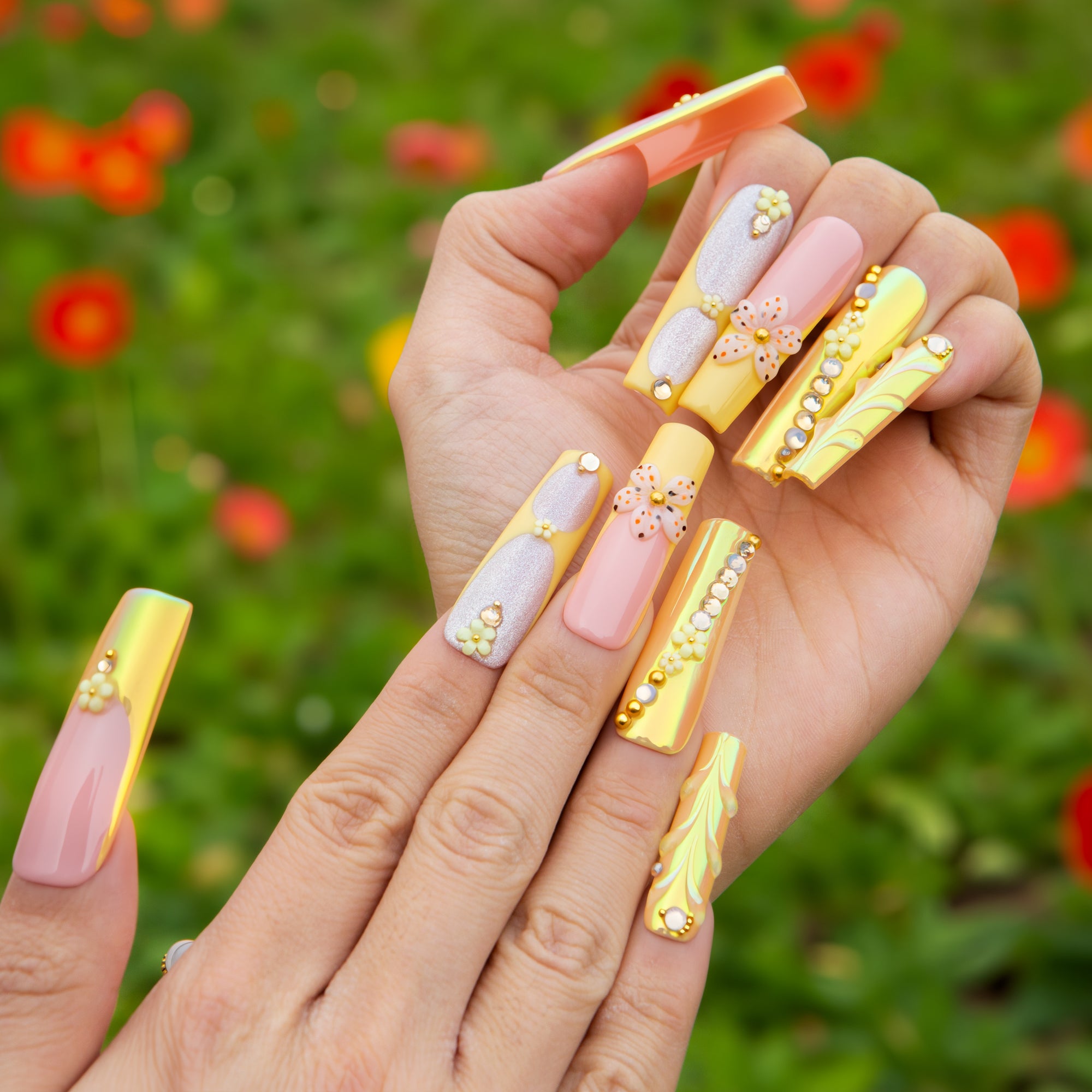 Soft Moonlight Handmade Nails H818