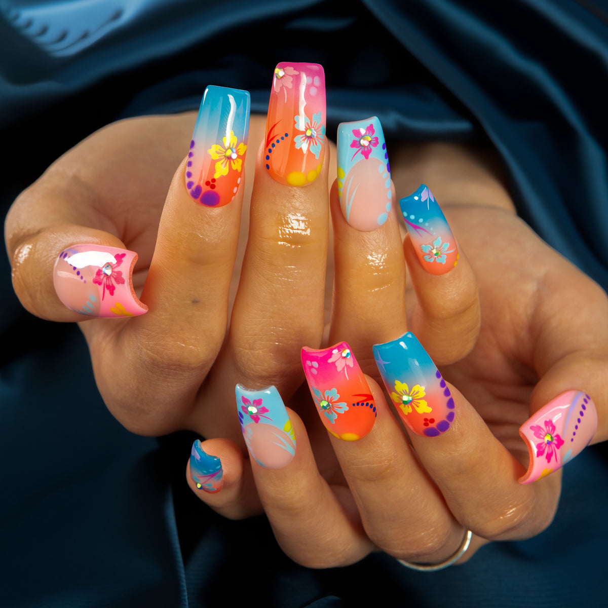 Dreamlight Handmade Nails H819