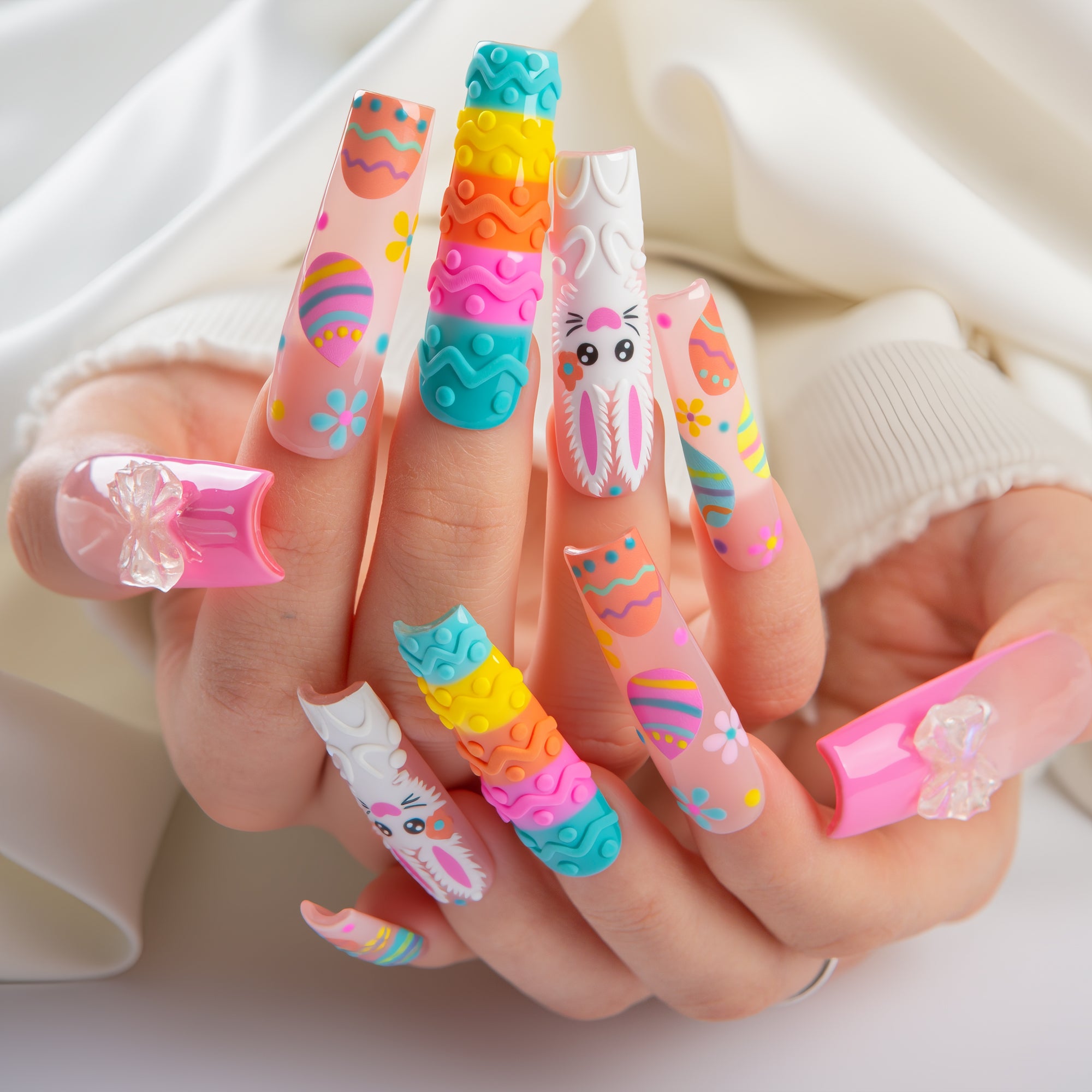 Egg Hunt Handmade Nails H822