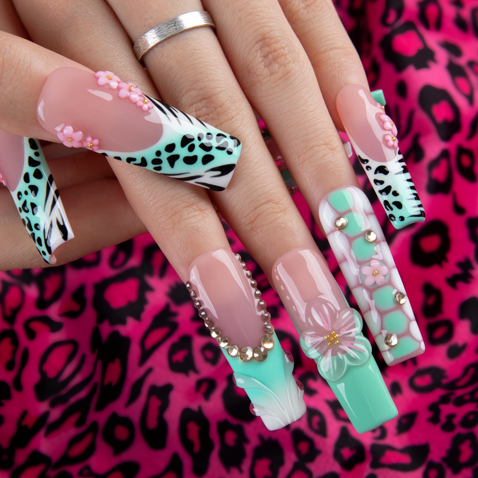 Mint Blossom Handmade Nails H849
