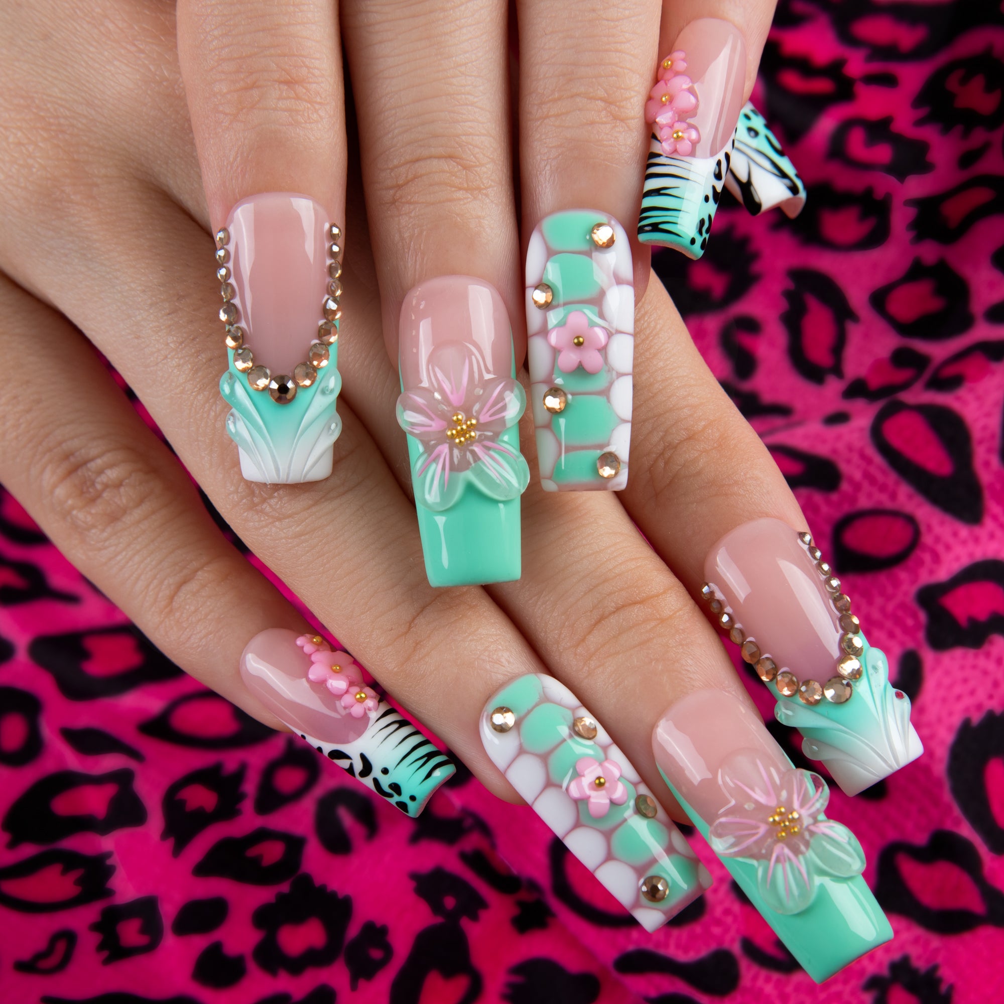 Mint Blossom Handmade Nails H849