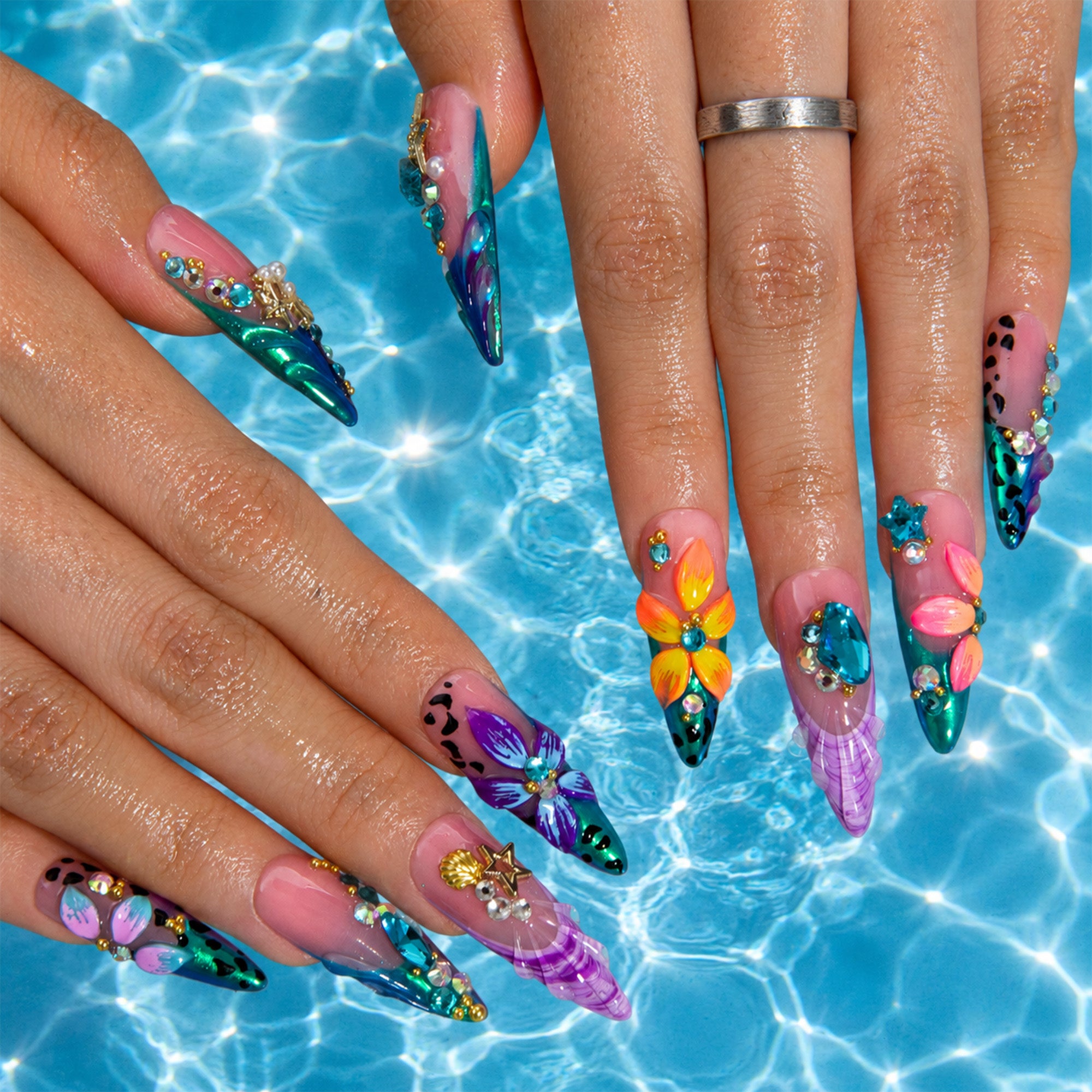 Aqua Tropic Handmade Nails H870