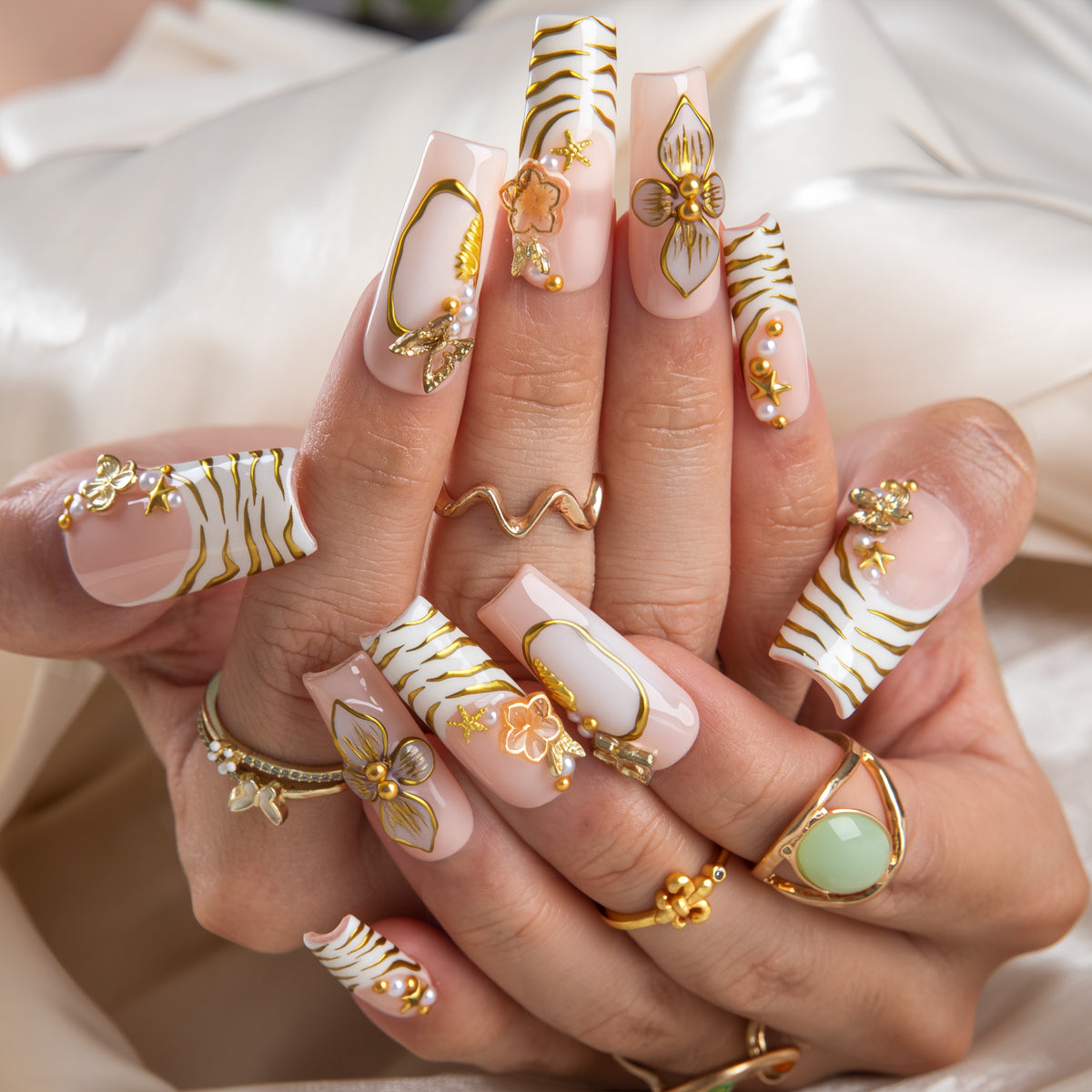 Dubai Luxe Handmade Nails H872