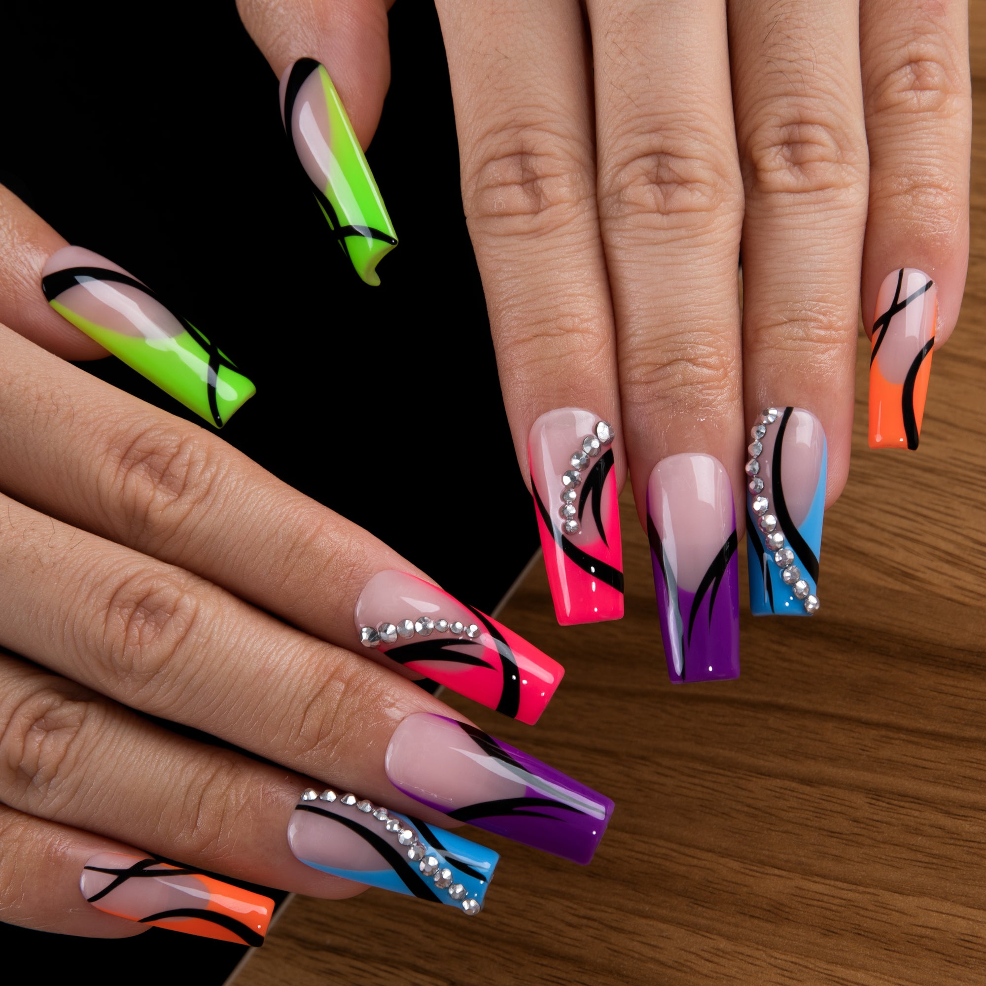 Cyber Glow Handmade Nails H902