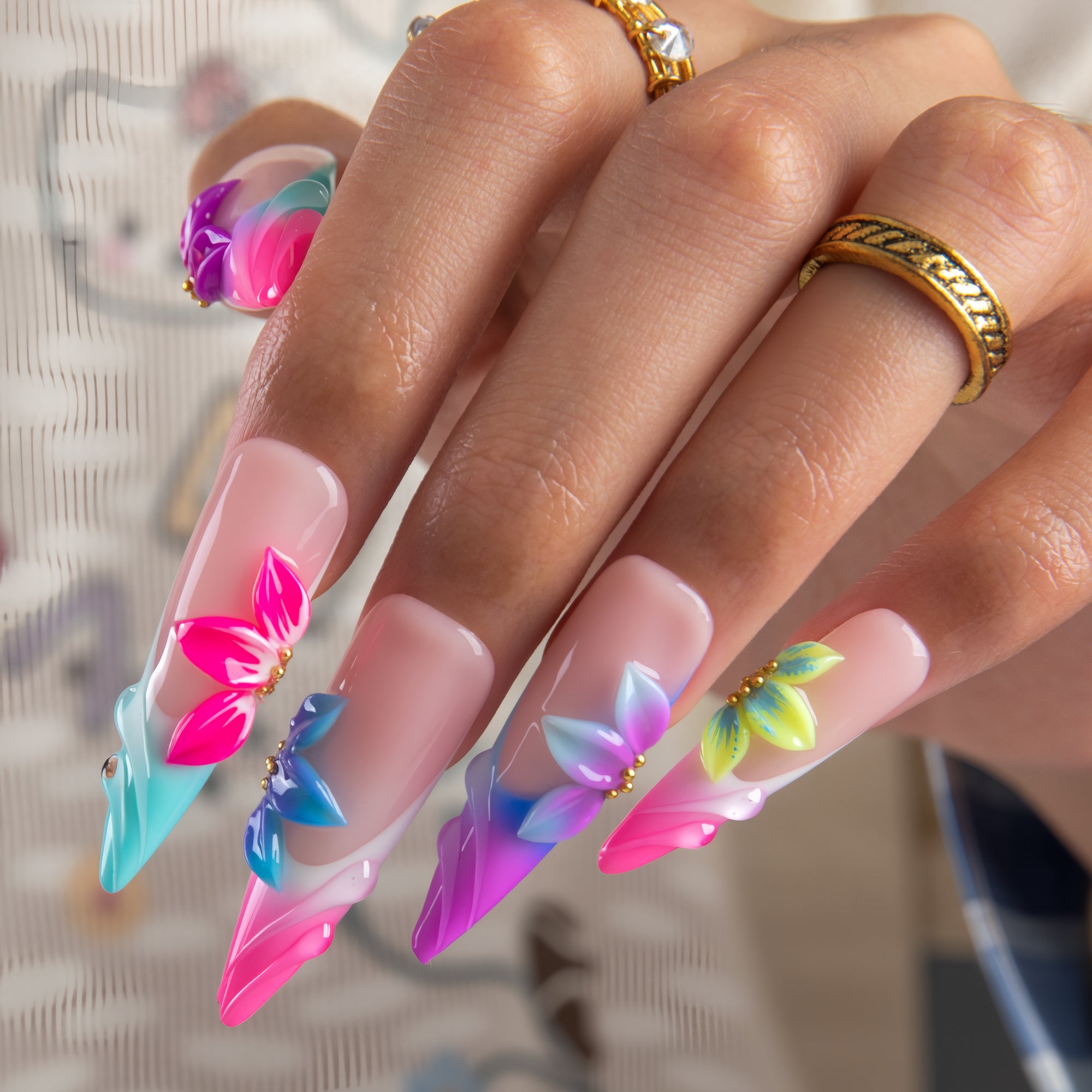 Island Fantasy Handmade Nails H907