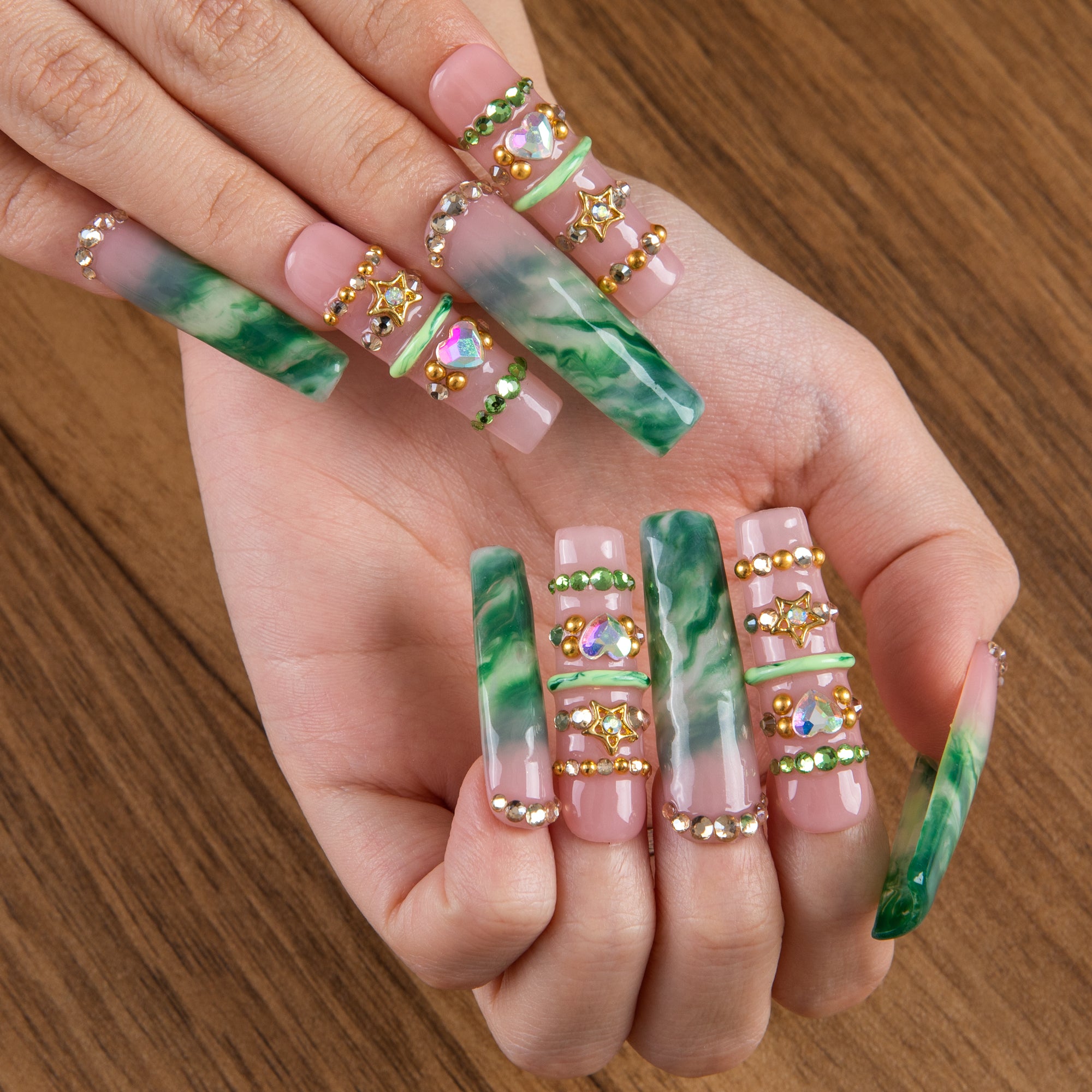 Emerald Wish Handmade Nails H927