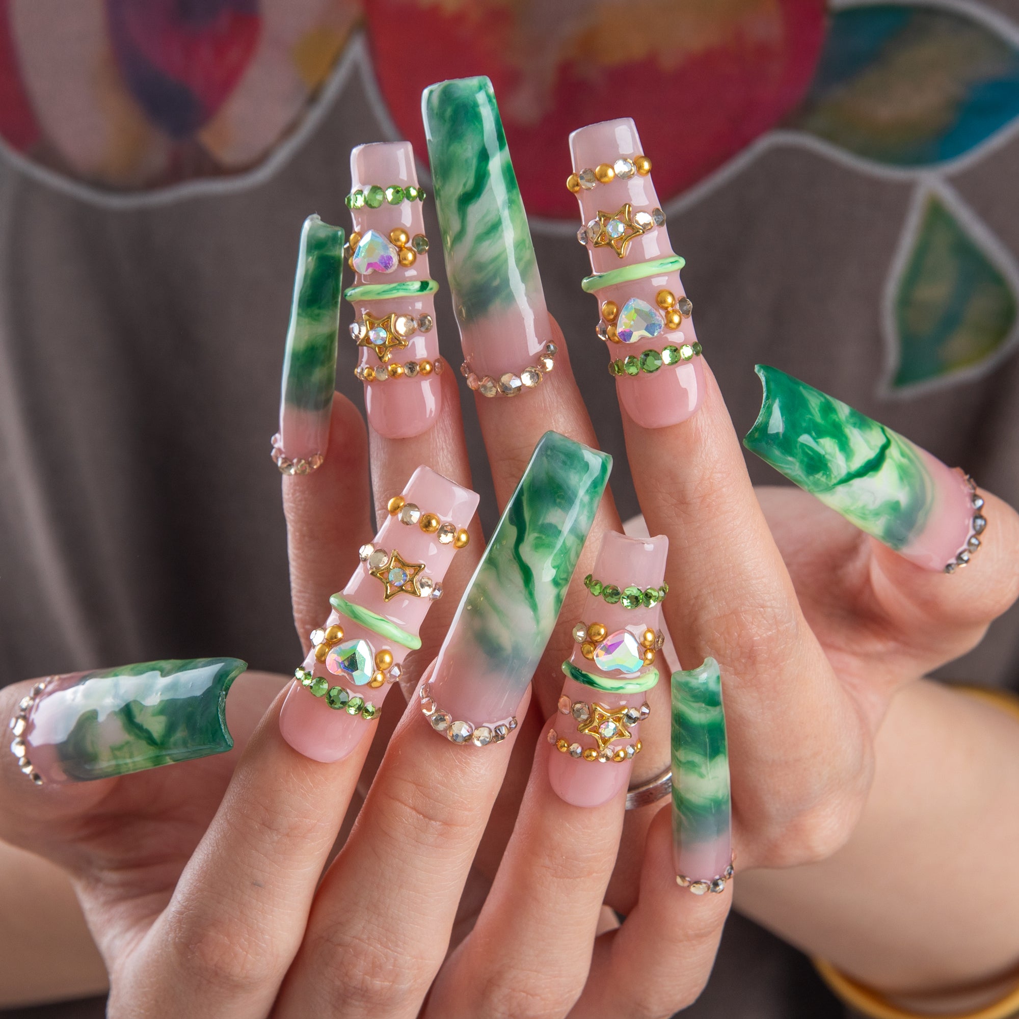 Emerald Wish Handmade Nails H927