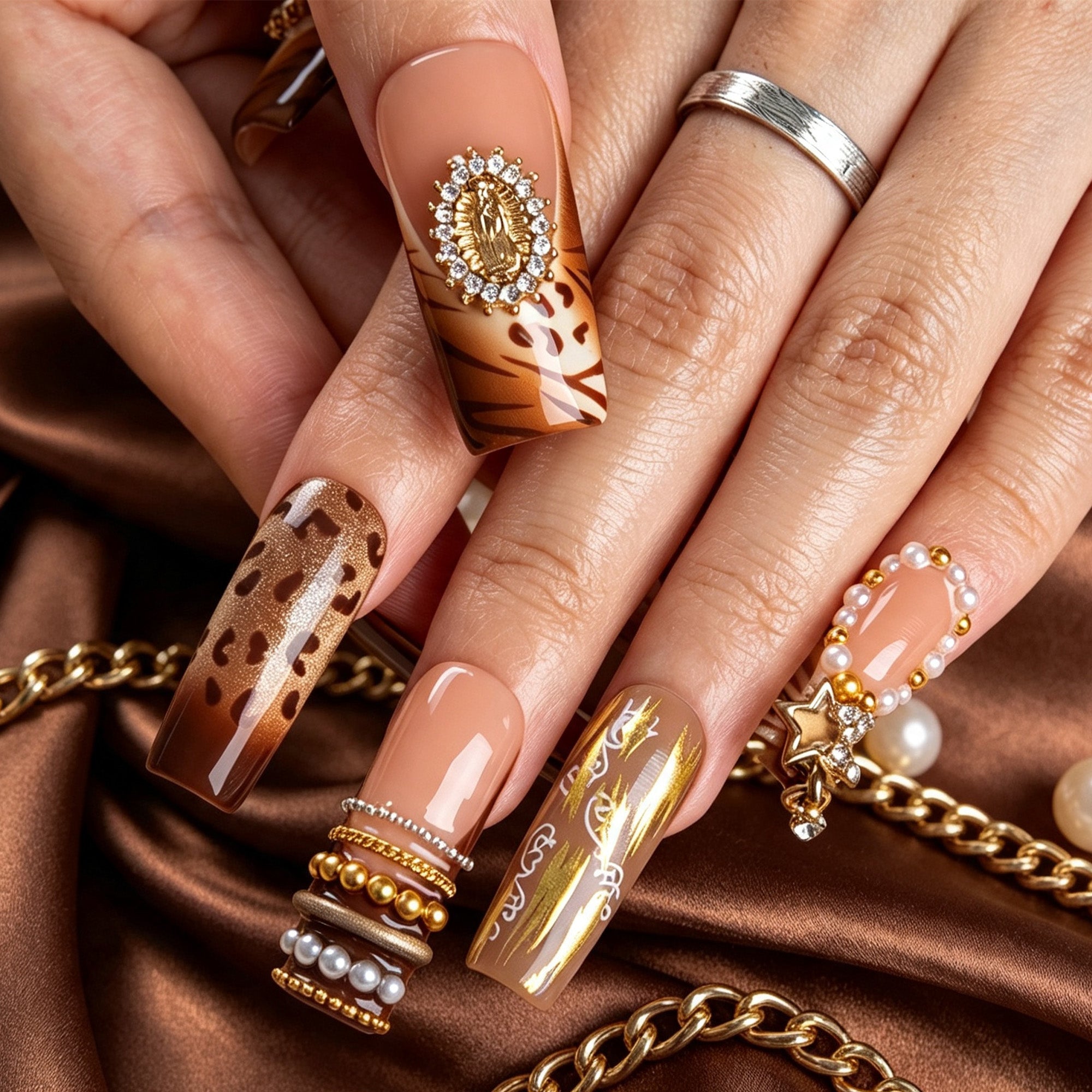 Maison Luxe Handmade Nails H929