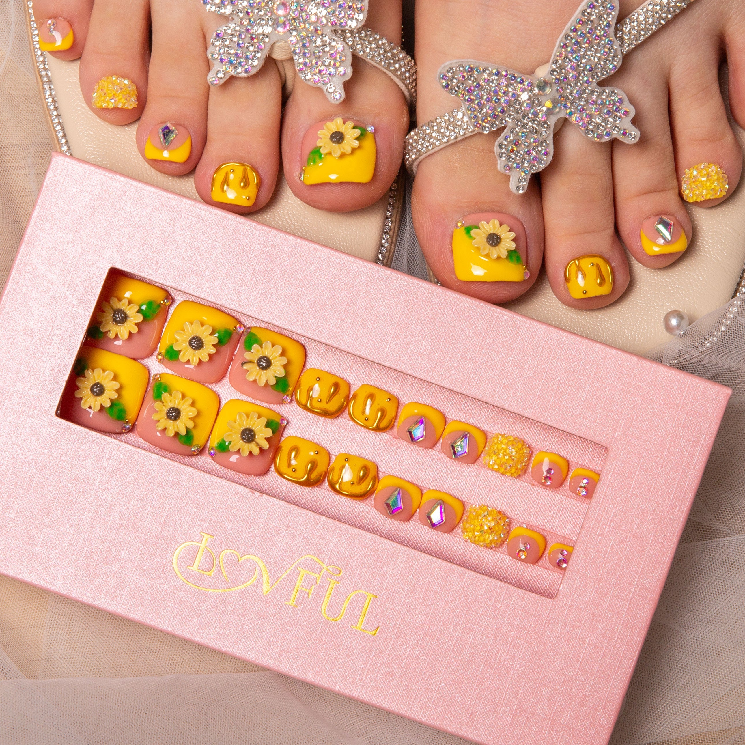 T101- Honey Bee - 20 Pcs FREE SIZE Toe Nails - RTS