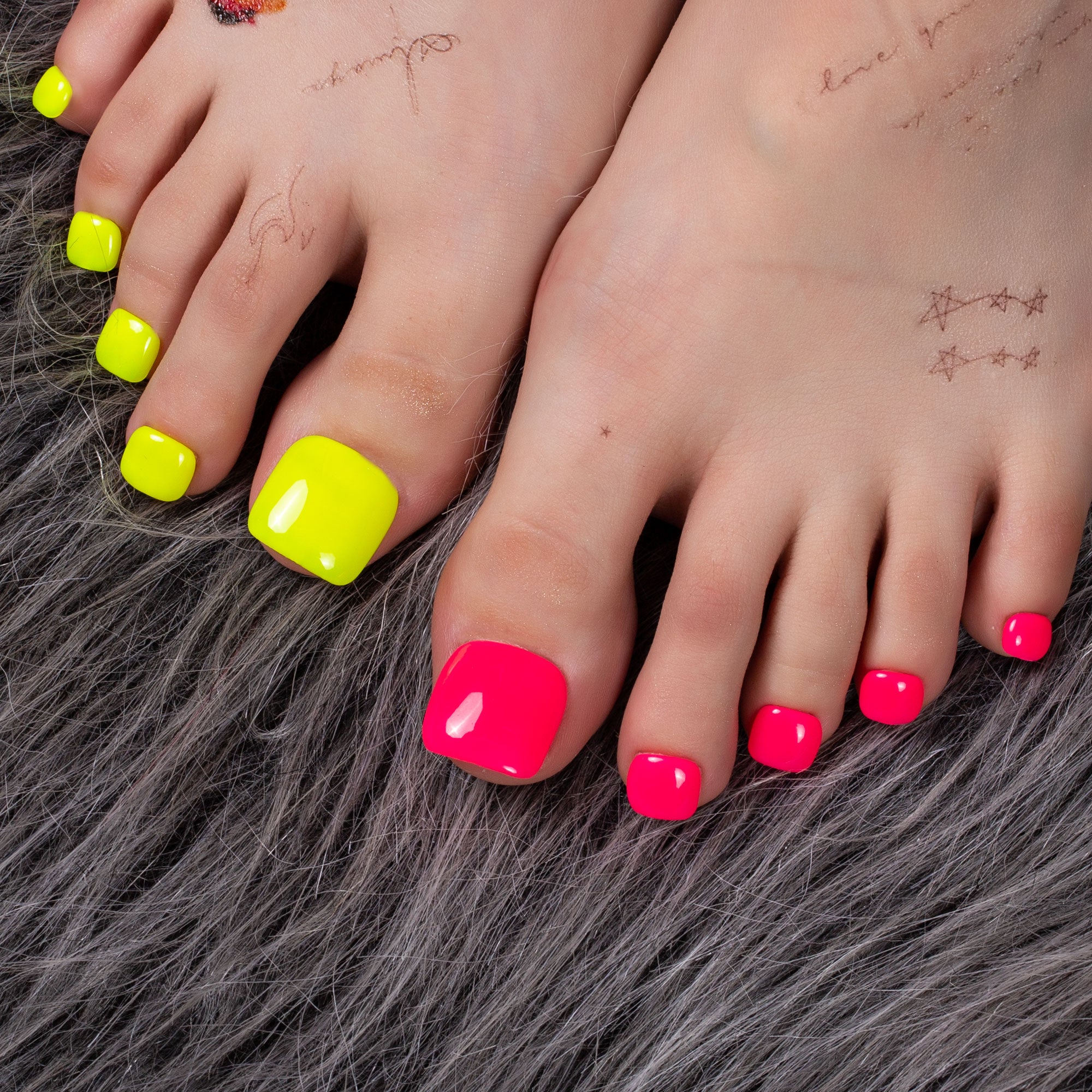 Hot Barbie Lemon T426 Toe Nails - 20Pcs Free Size