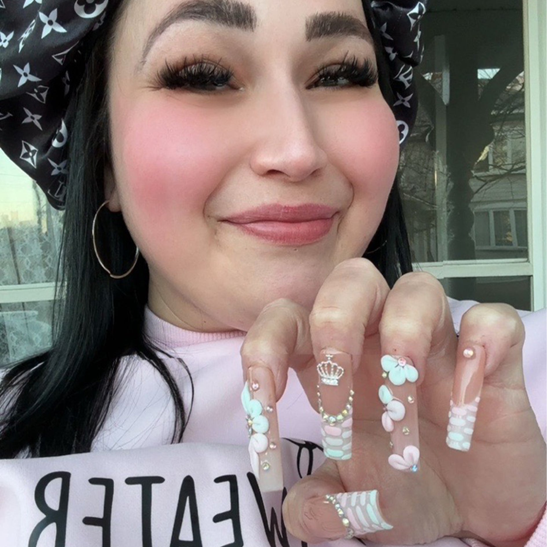 @bebesitalecii x Lovful Creator Collab Royal Bloom Handmade Nails C063
