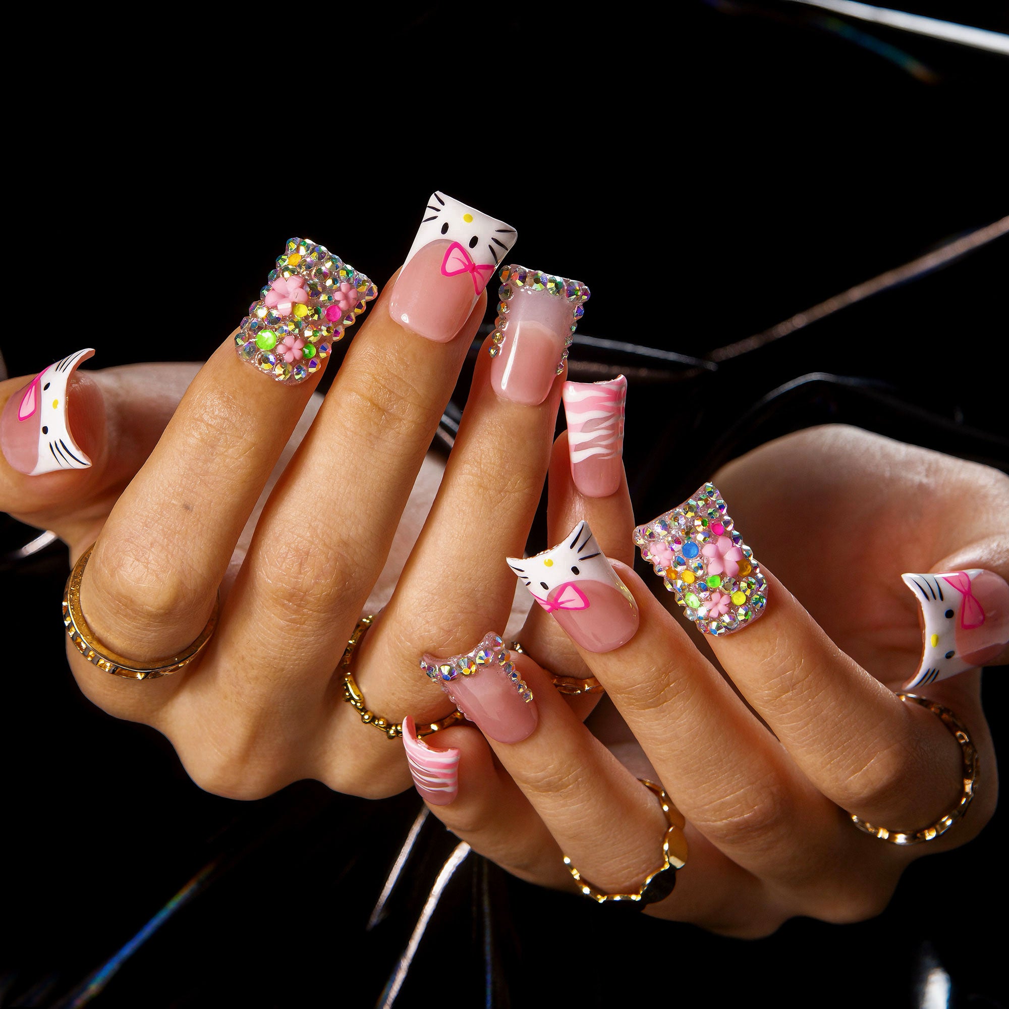 Kiss Me In Kawaii Handmade Nails H577
