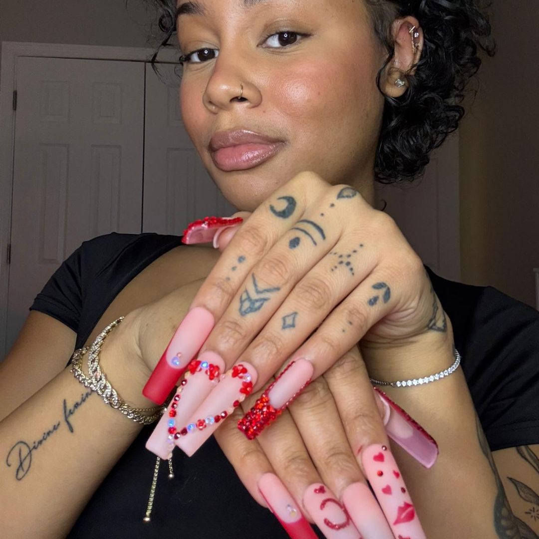 @Armoni_Hance x Lovful Creator Collab Valentine's Day Edition Be Mine Handmade Nails H368