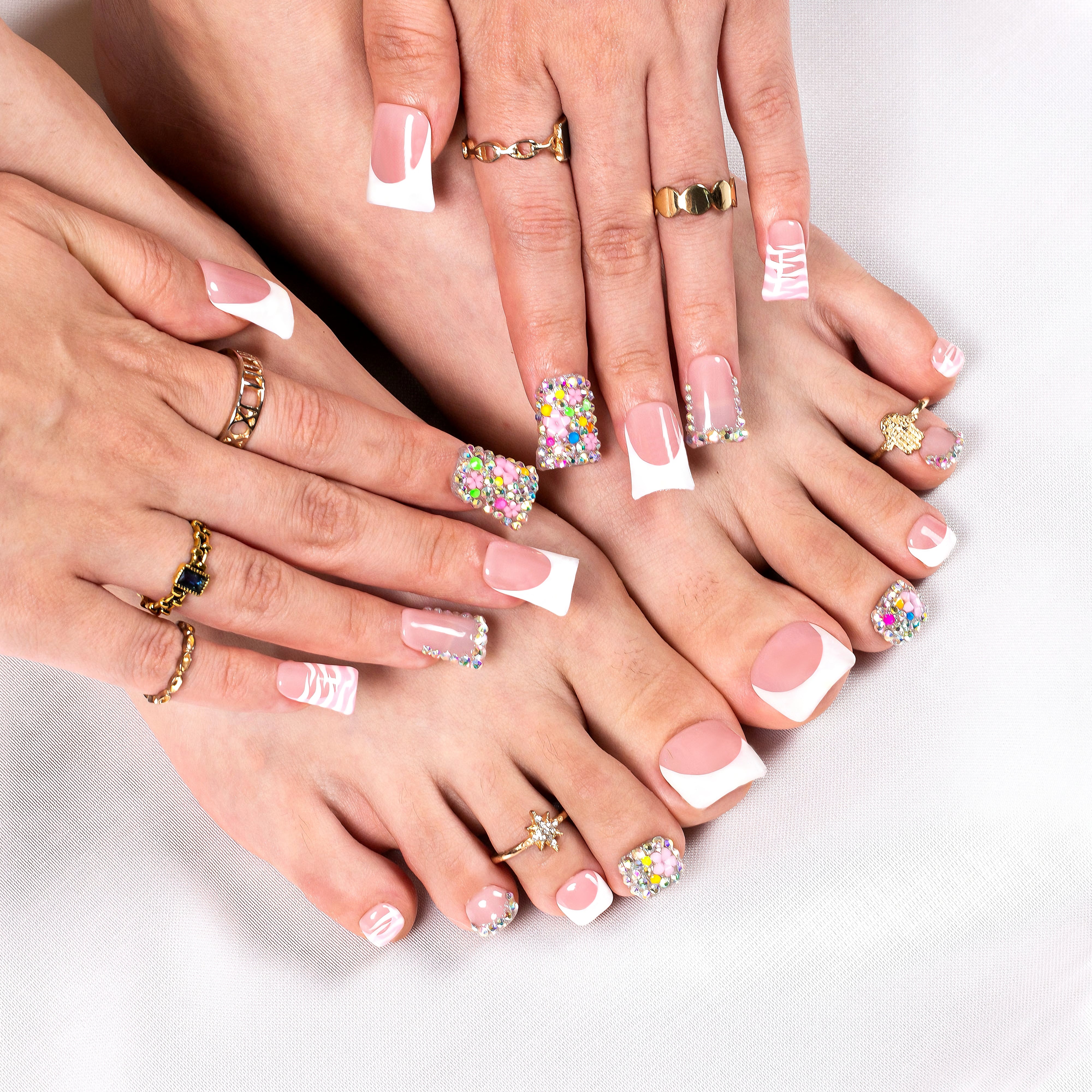 Kiss Me In Kawaii Combo Set Handmade Nails H577+T577