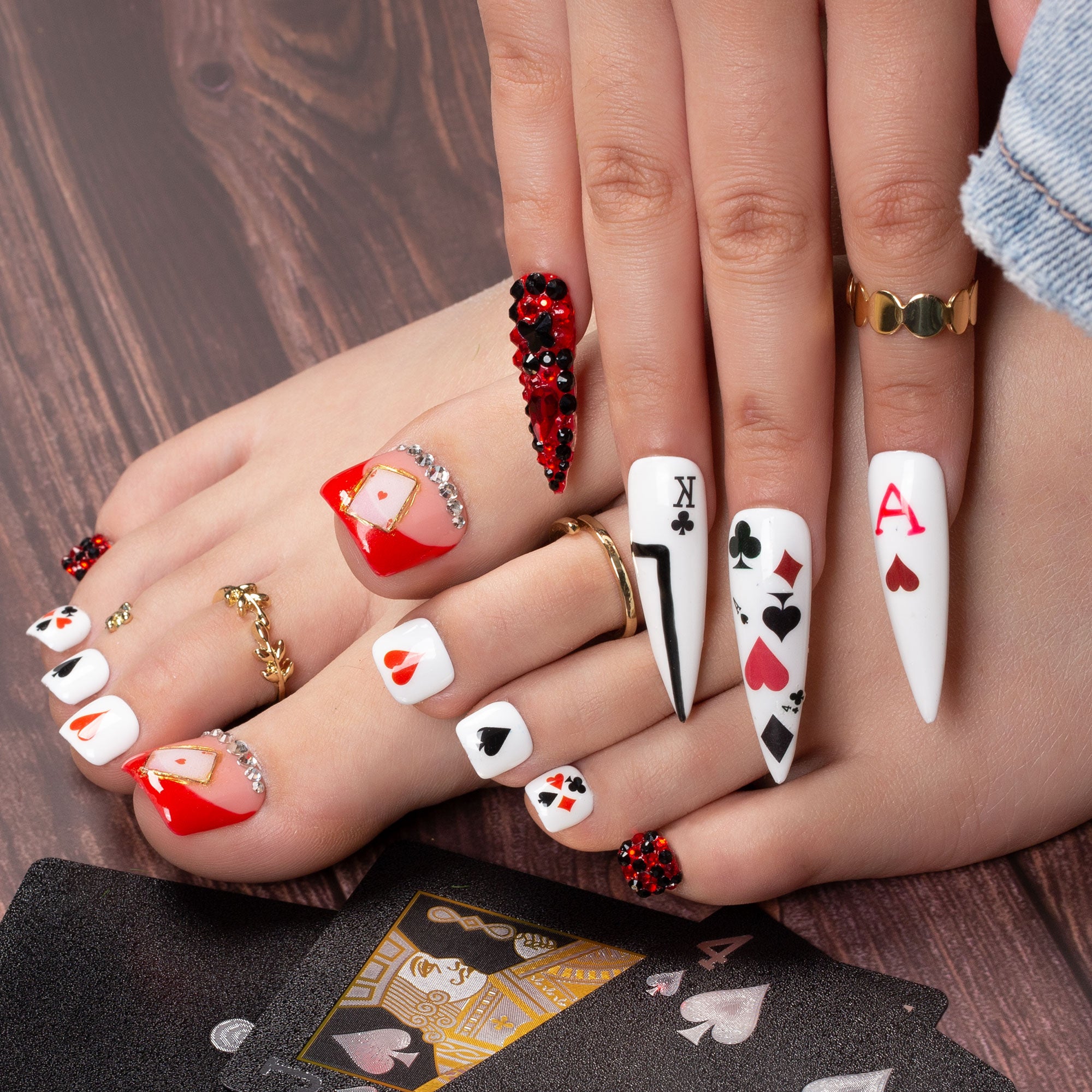 Poker Queen Combo Set Handmade Nails H102+T102