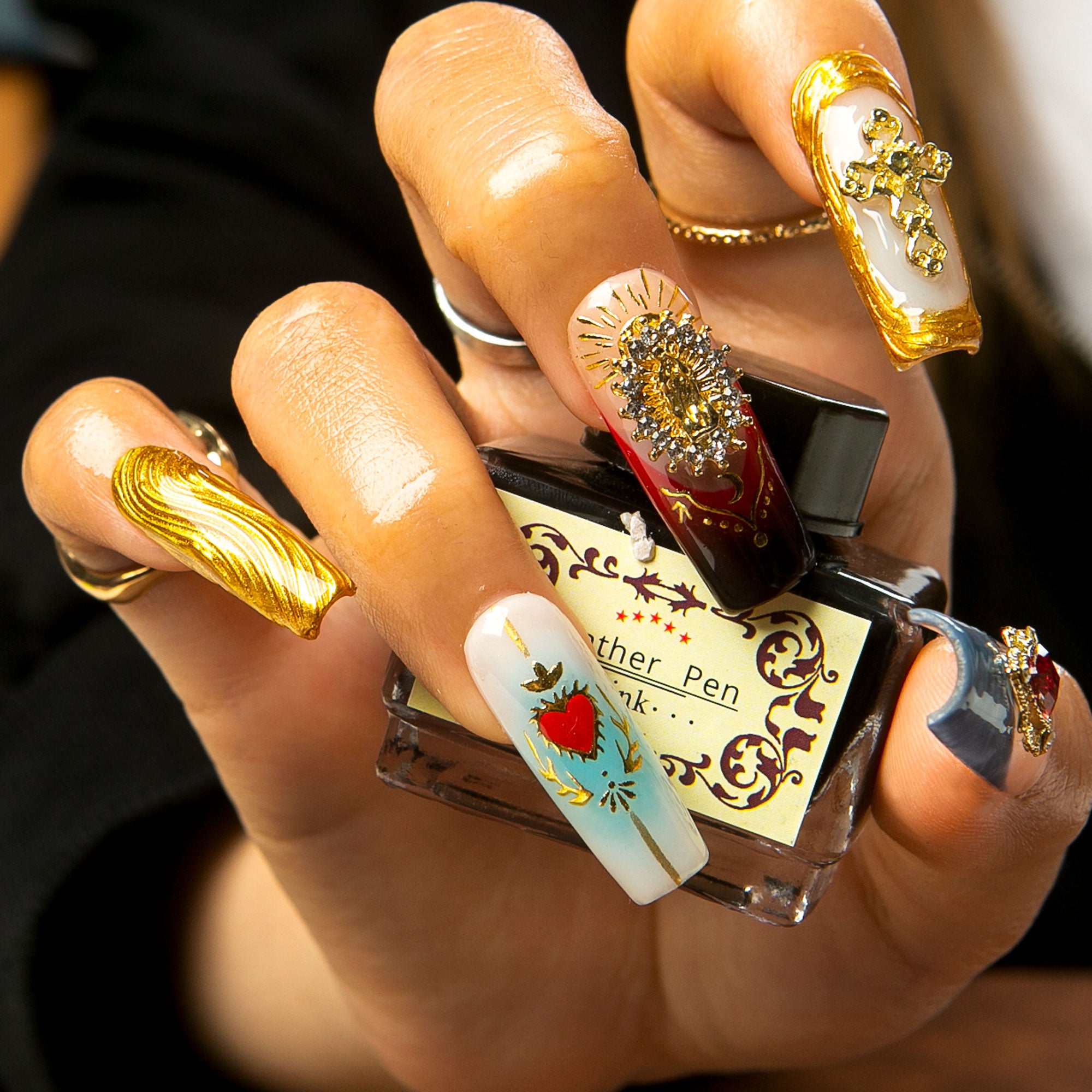 Crown of the Fairest Handmade Nails H491