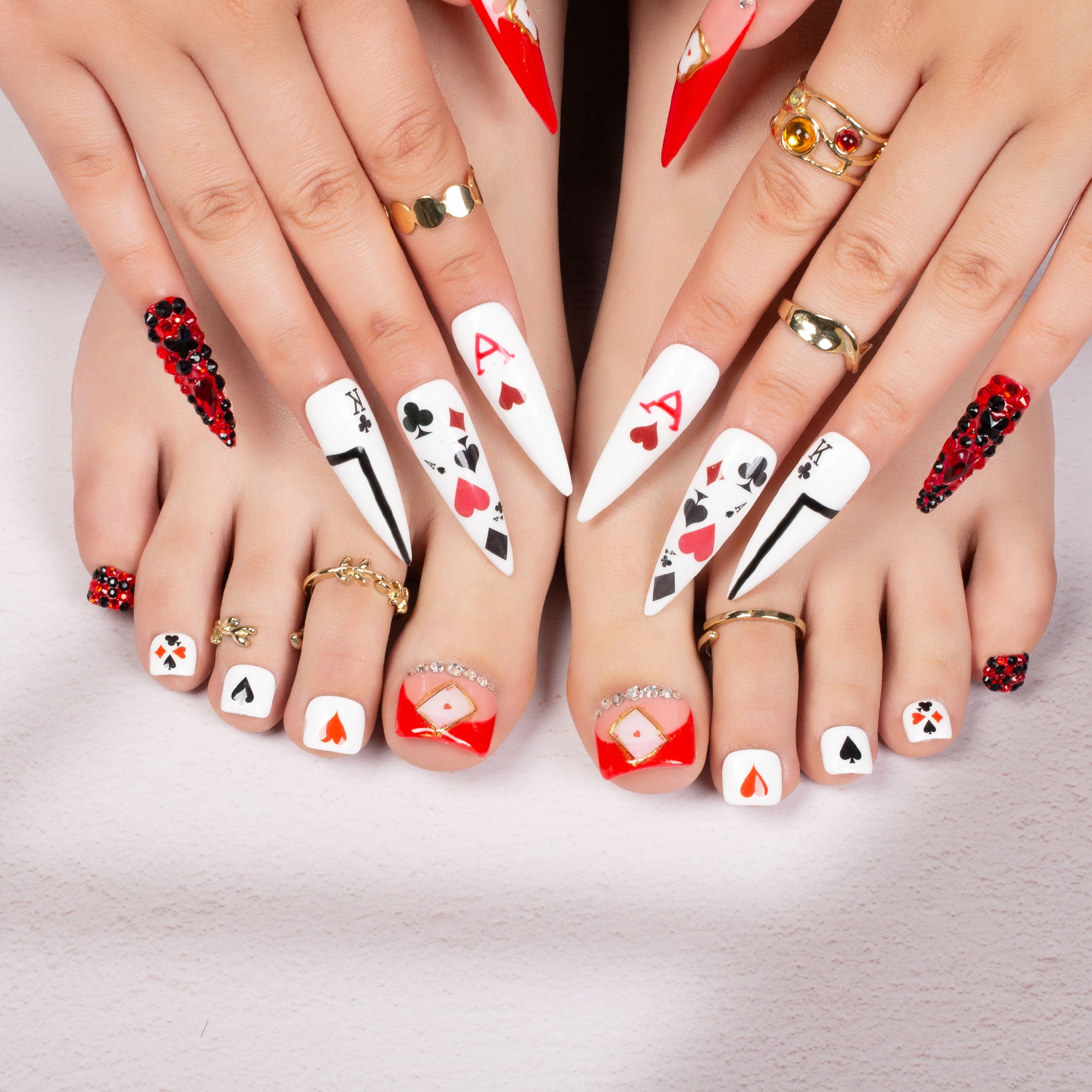Poker Queen Combo Set Handmade Nails H102+T102