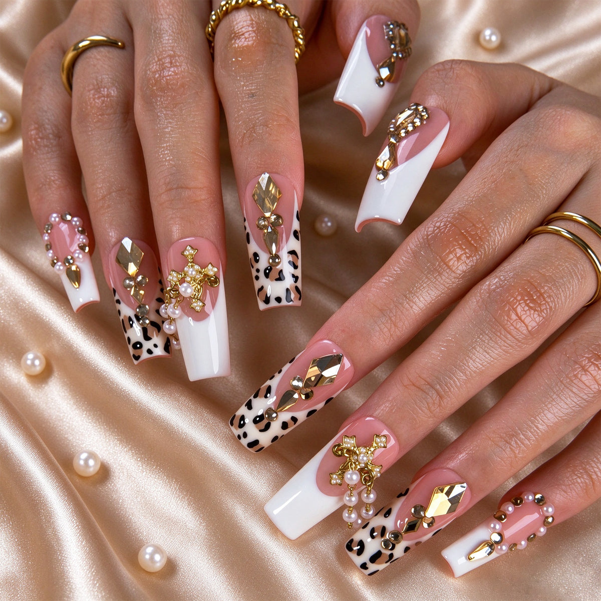 Divine Elegance Handmade Nails H970